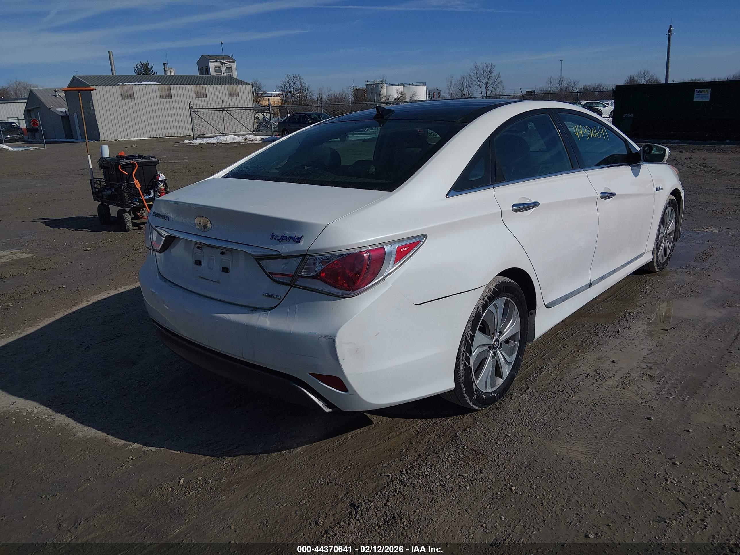HYUNDAI SONATA image 4