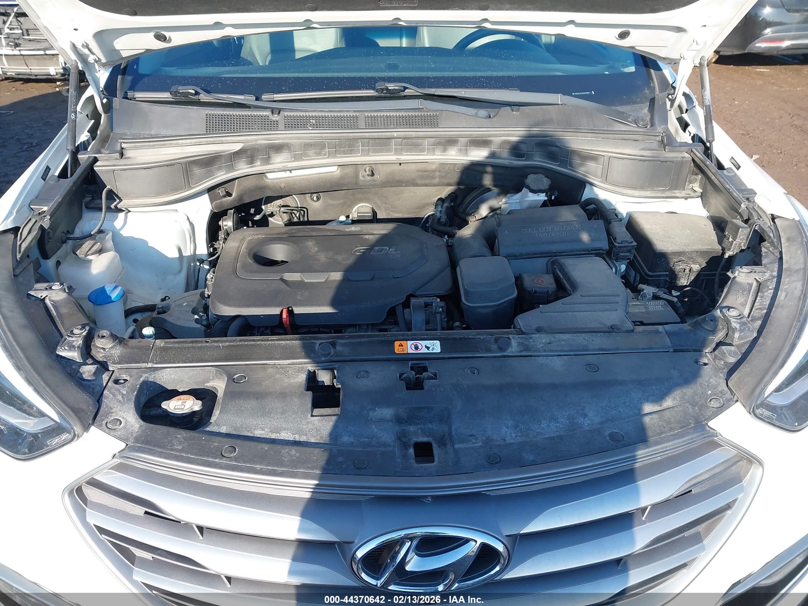 HYUNDAI SANTA image 10