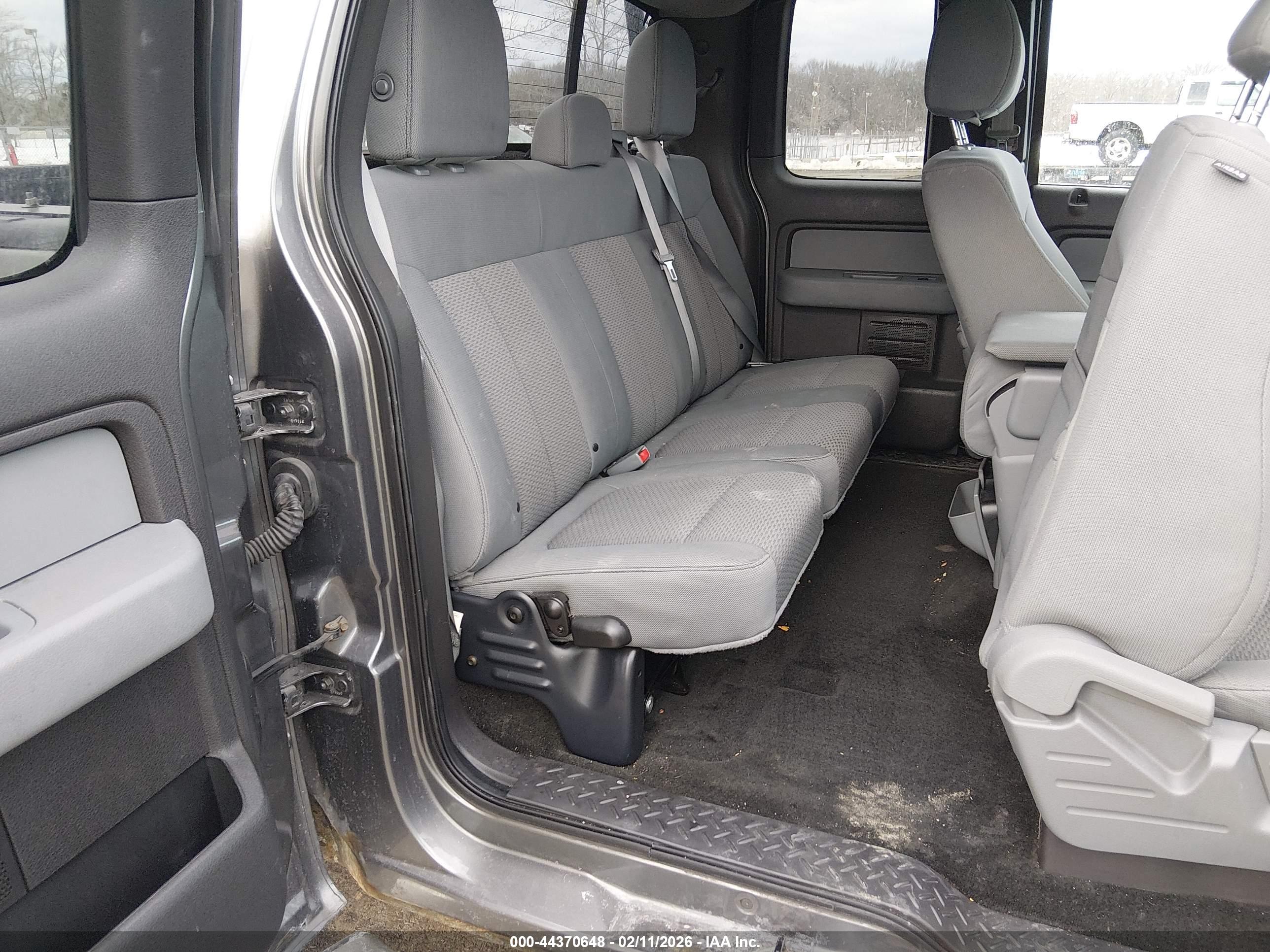 FORD F-150 image 8