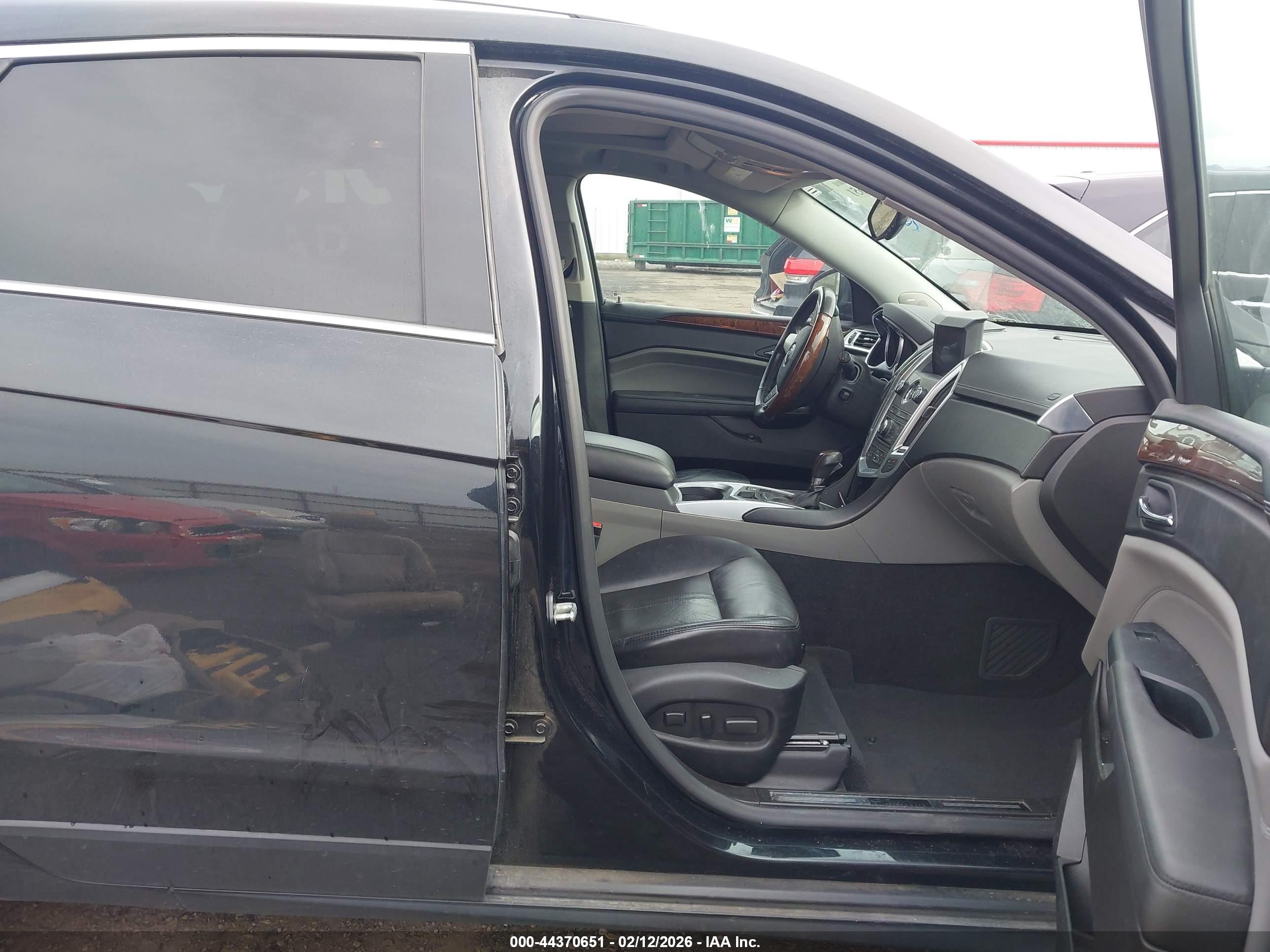 CADILLAC SRX image 5