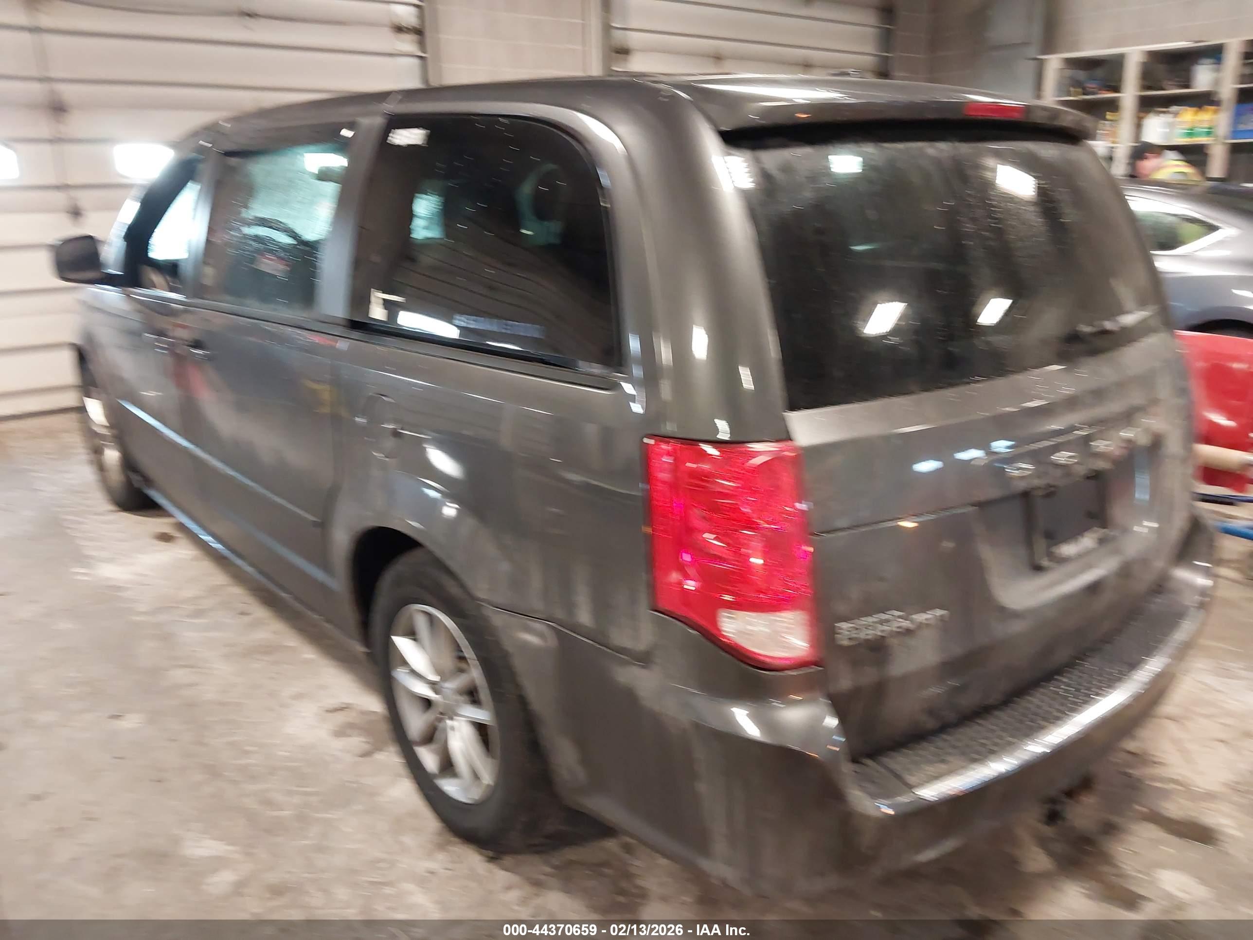 DODGE GRAND image 3