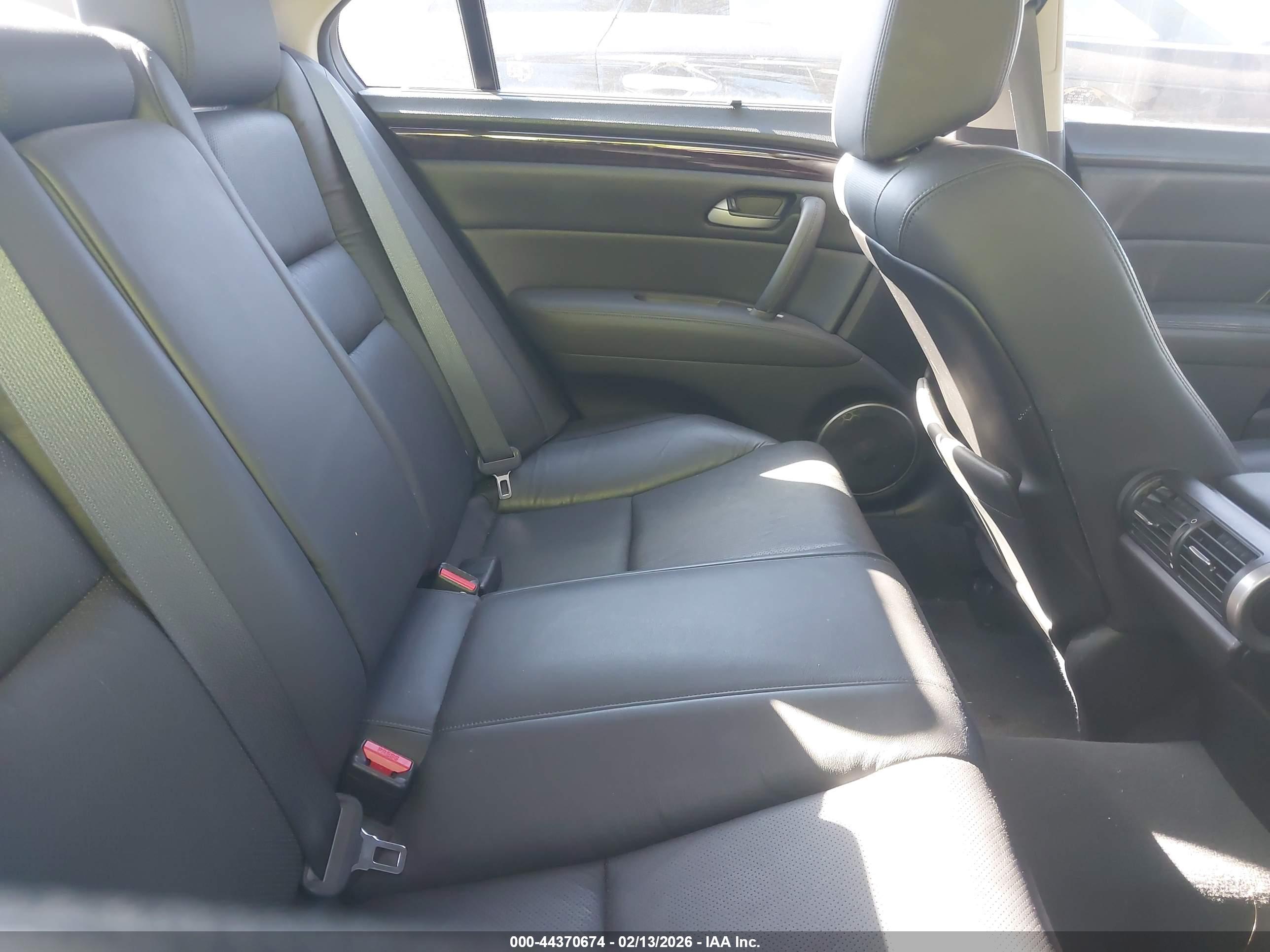 ACURA RL image 8