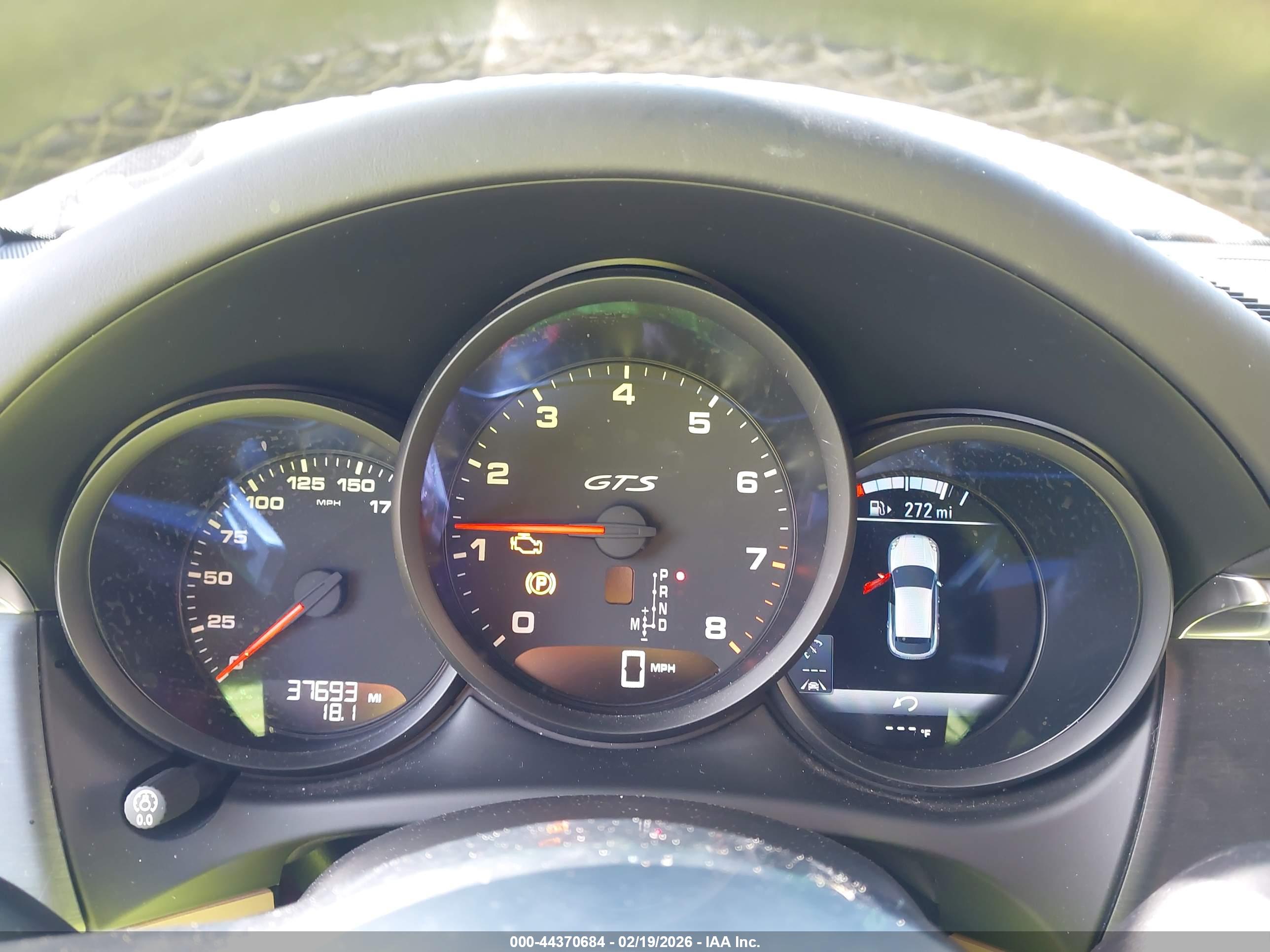 PORSCHE MACAN image 7