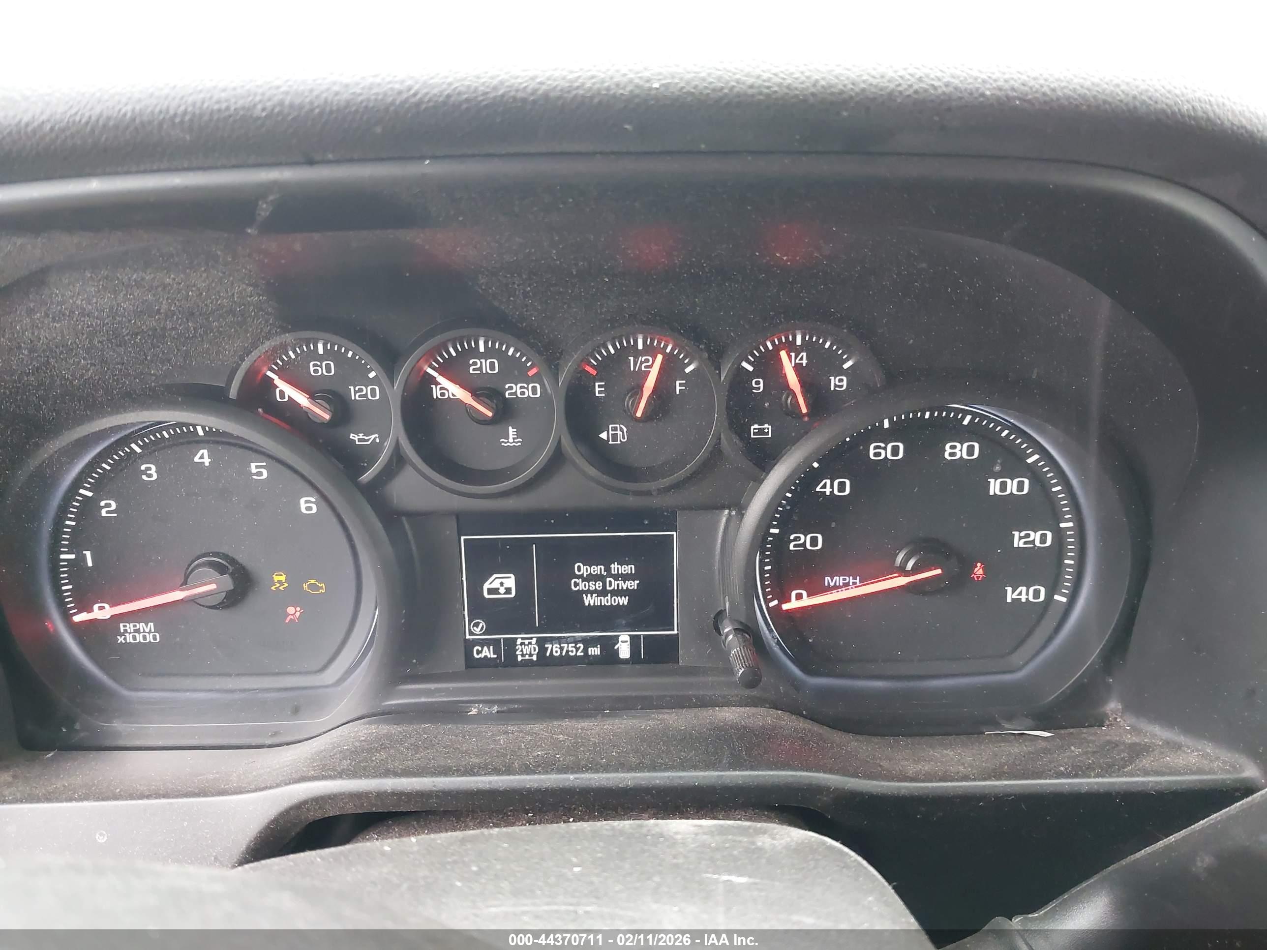 CHEVROLET SILVERADO image 7