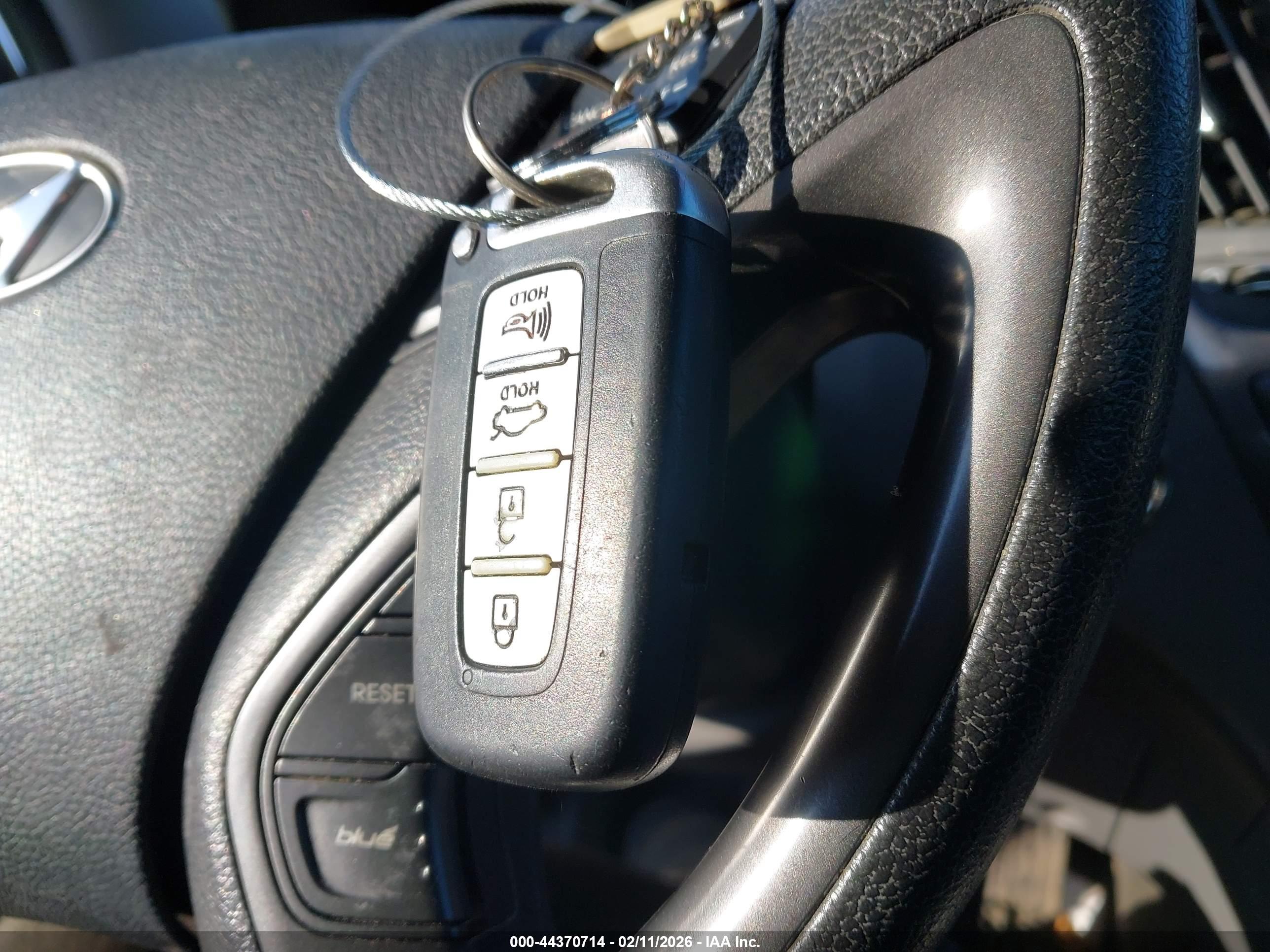 HYUNDAI SONATA image 11