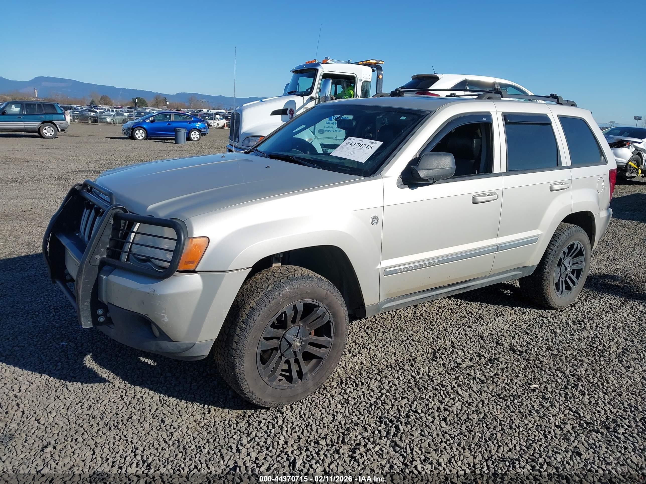 JEEP GRAND image 2