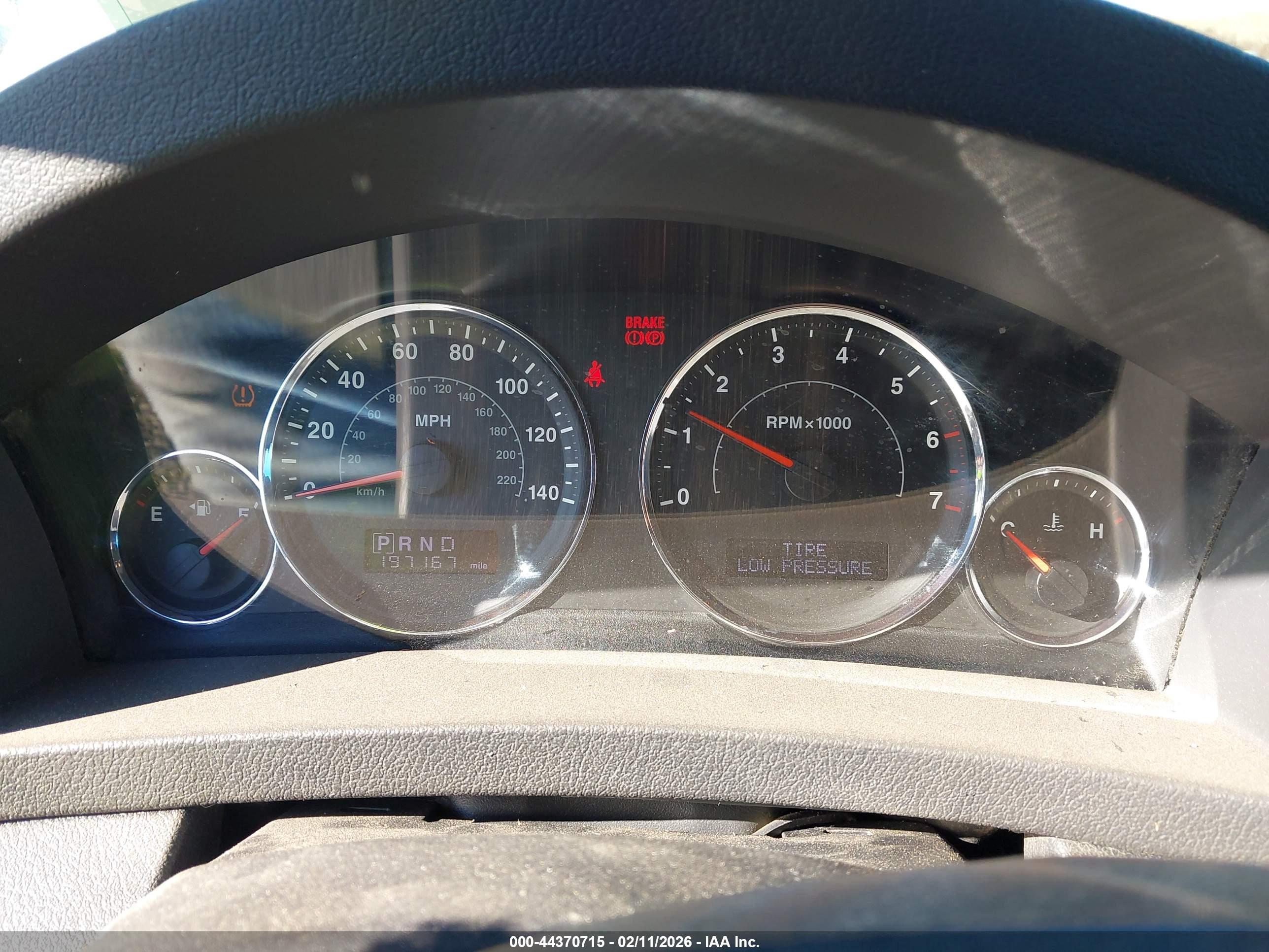 JEEP GRAND image 7