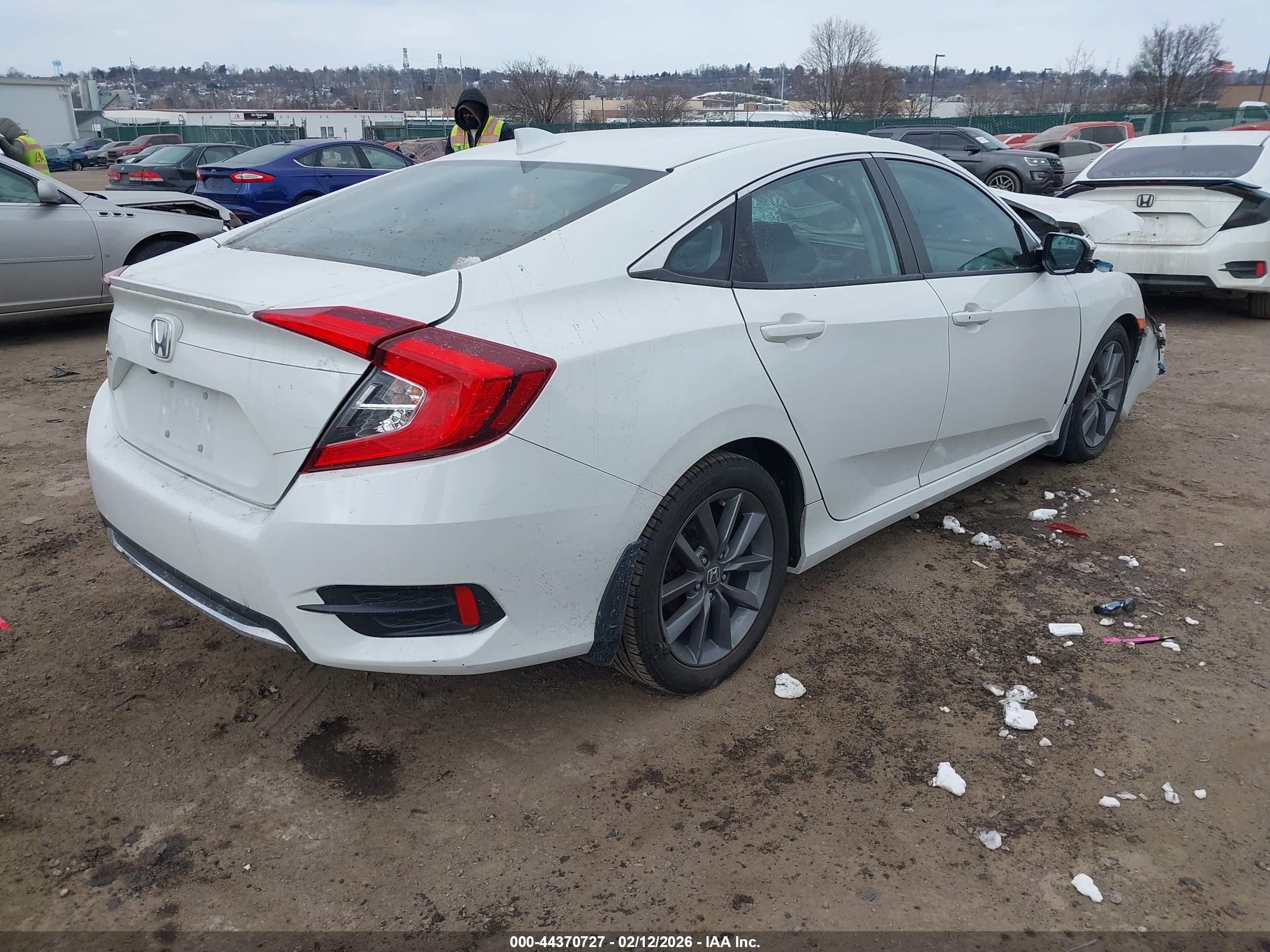 HONDA CIVIC image 4