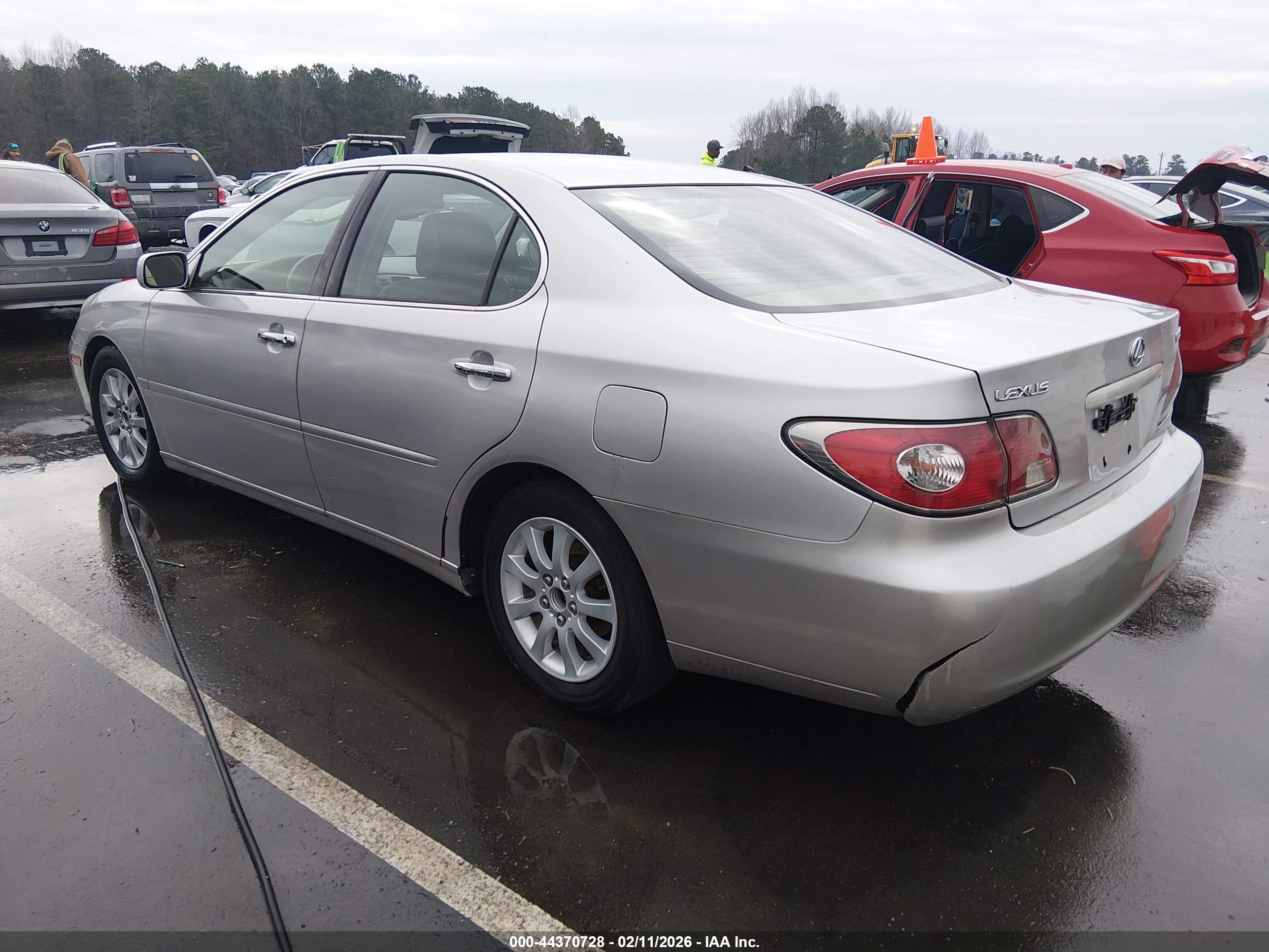 LEXUS ES image 3