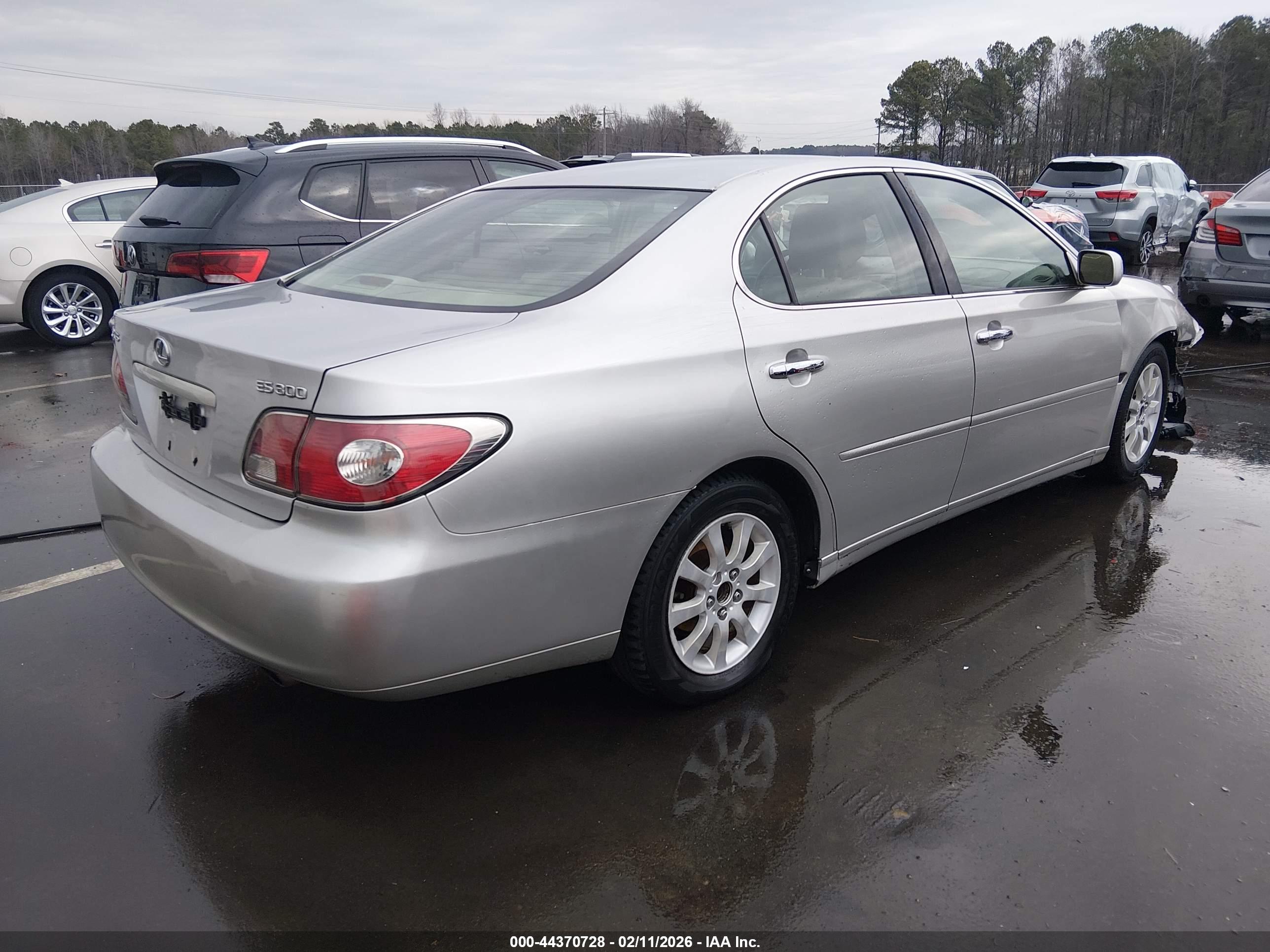LEXUS ES image 4