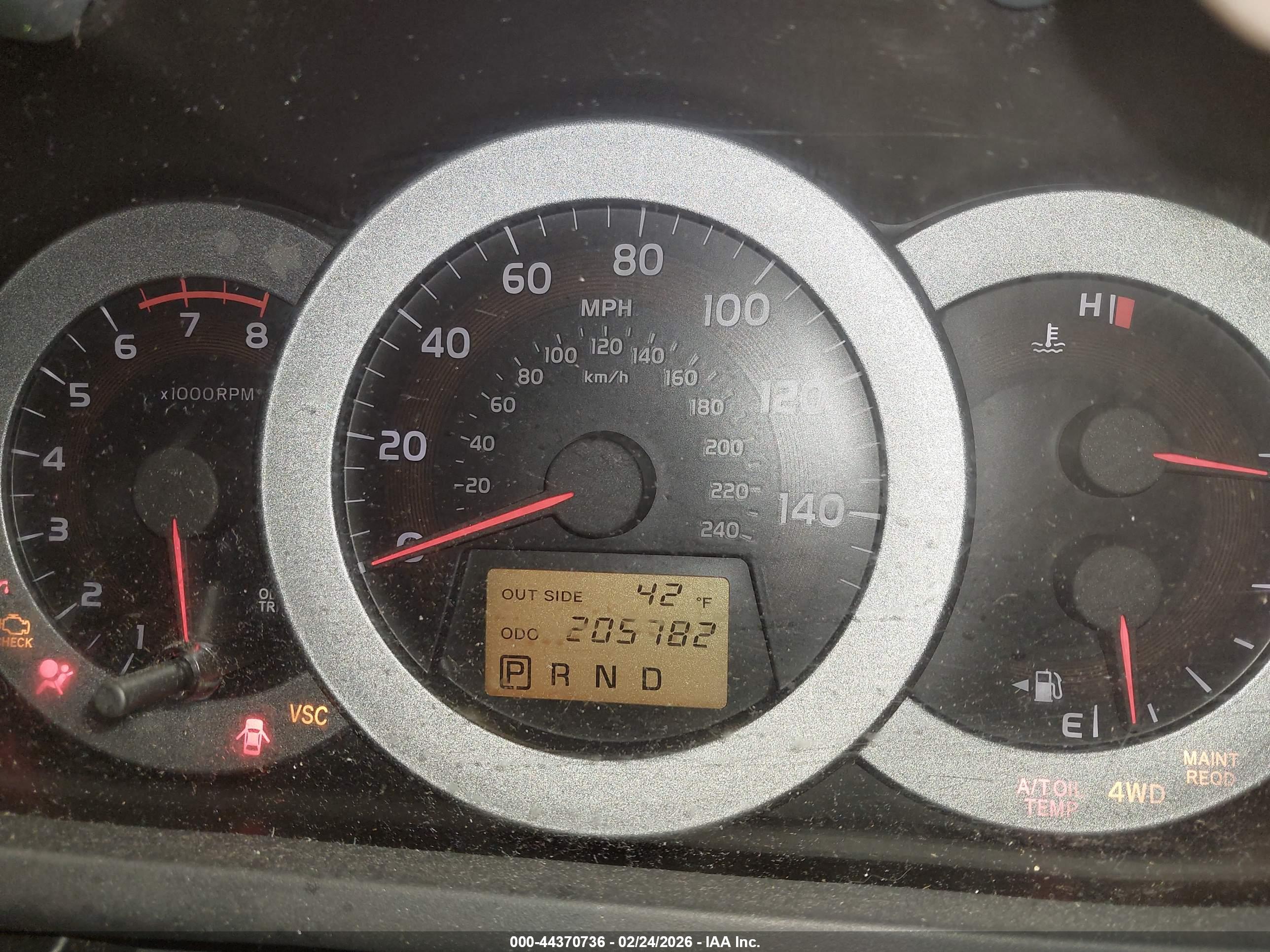 TOYOTA RAV4 image 7