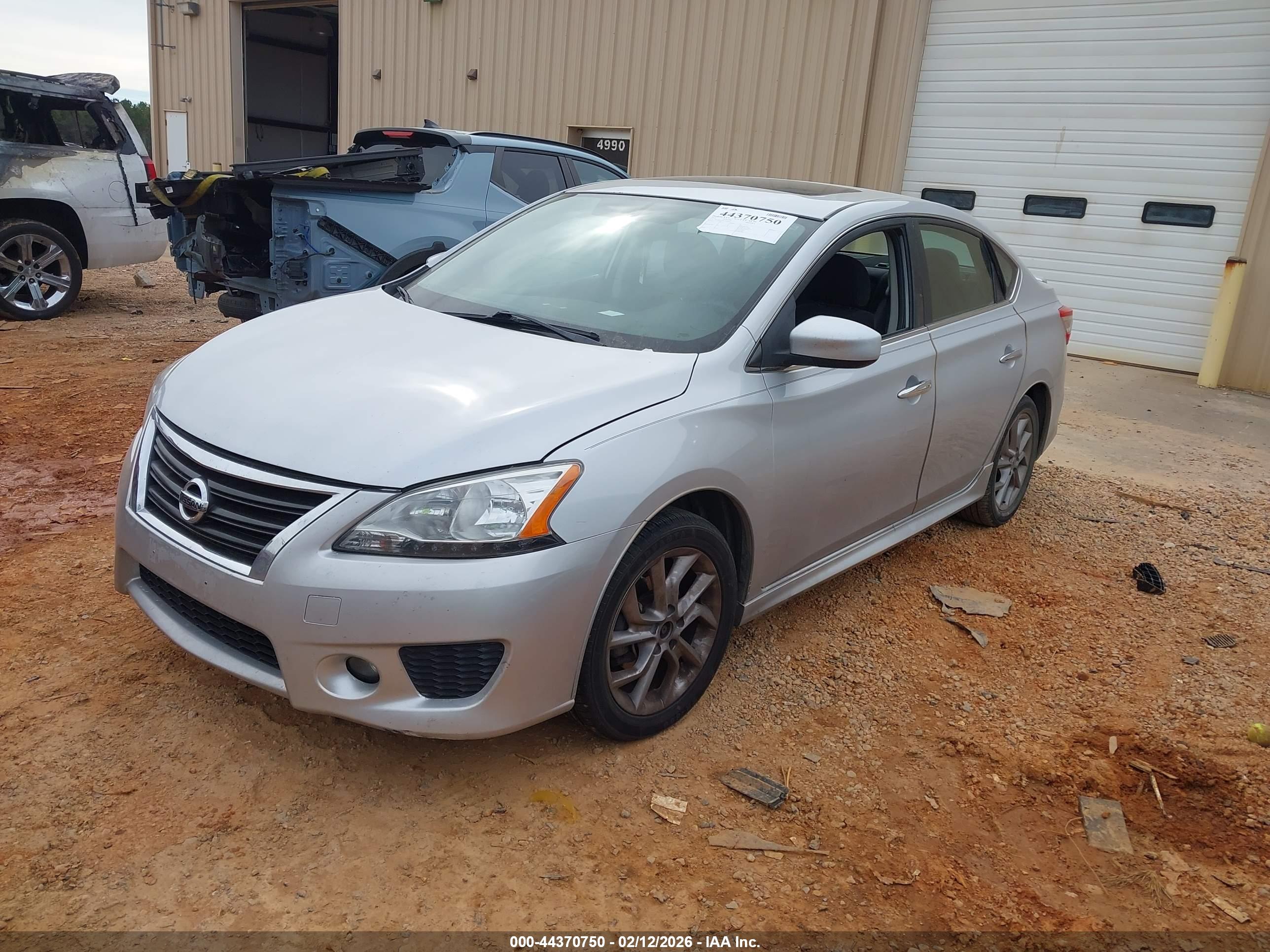NISSAN SENTRA image 2