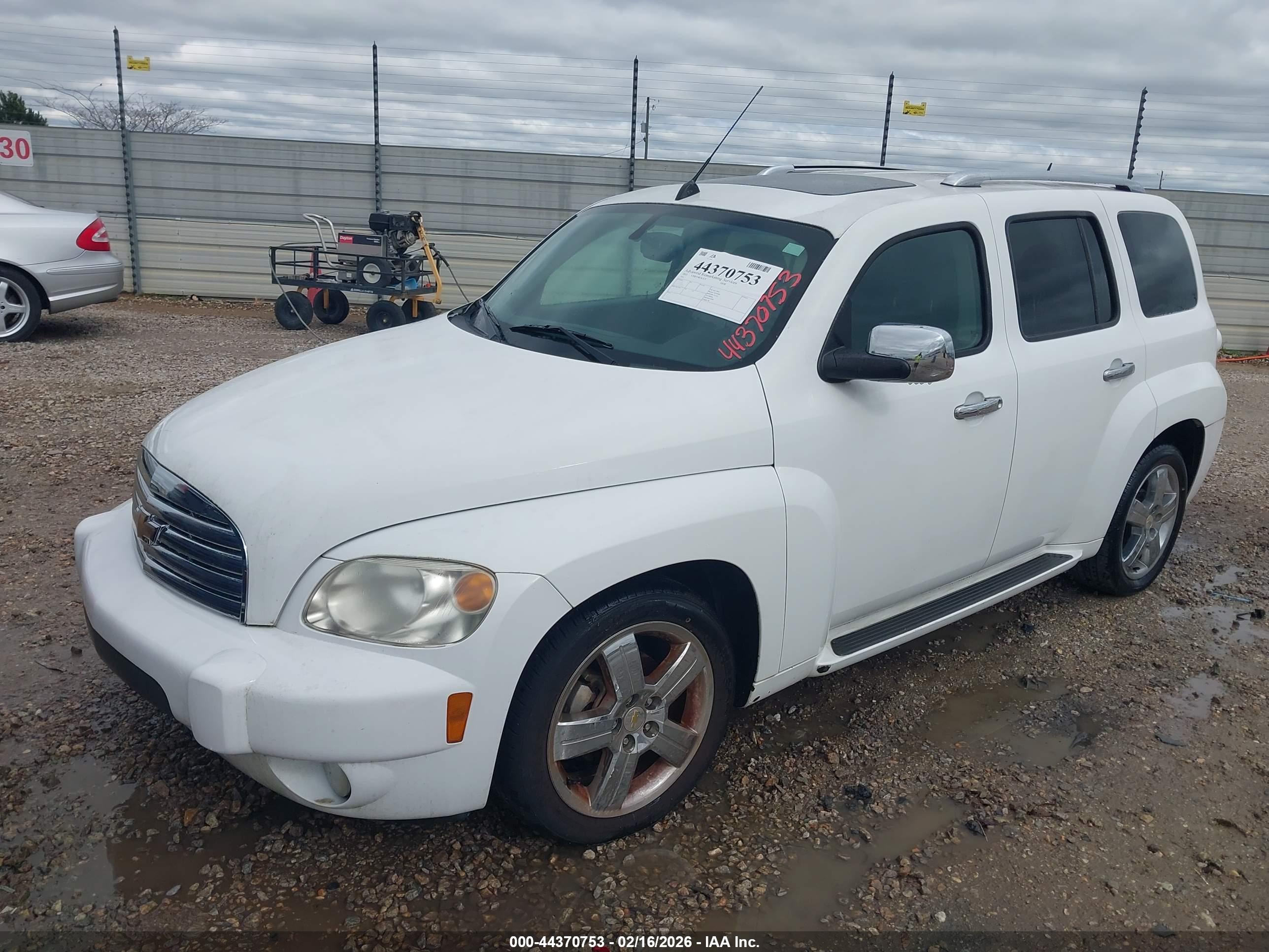 CHEVROLET HHR image 2