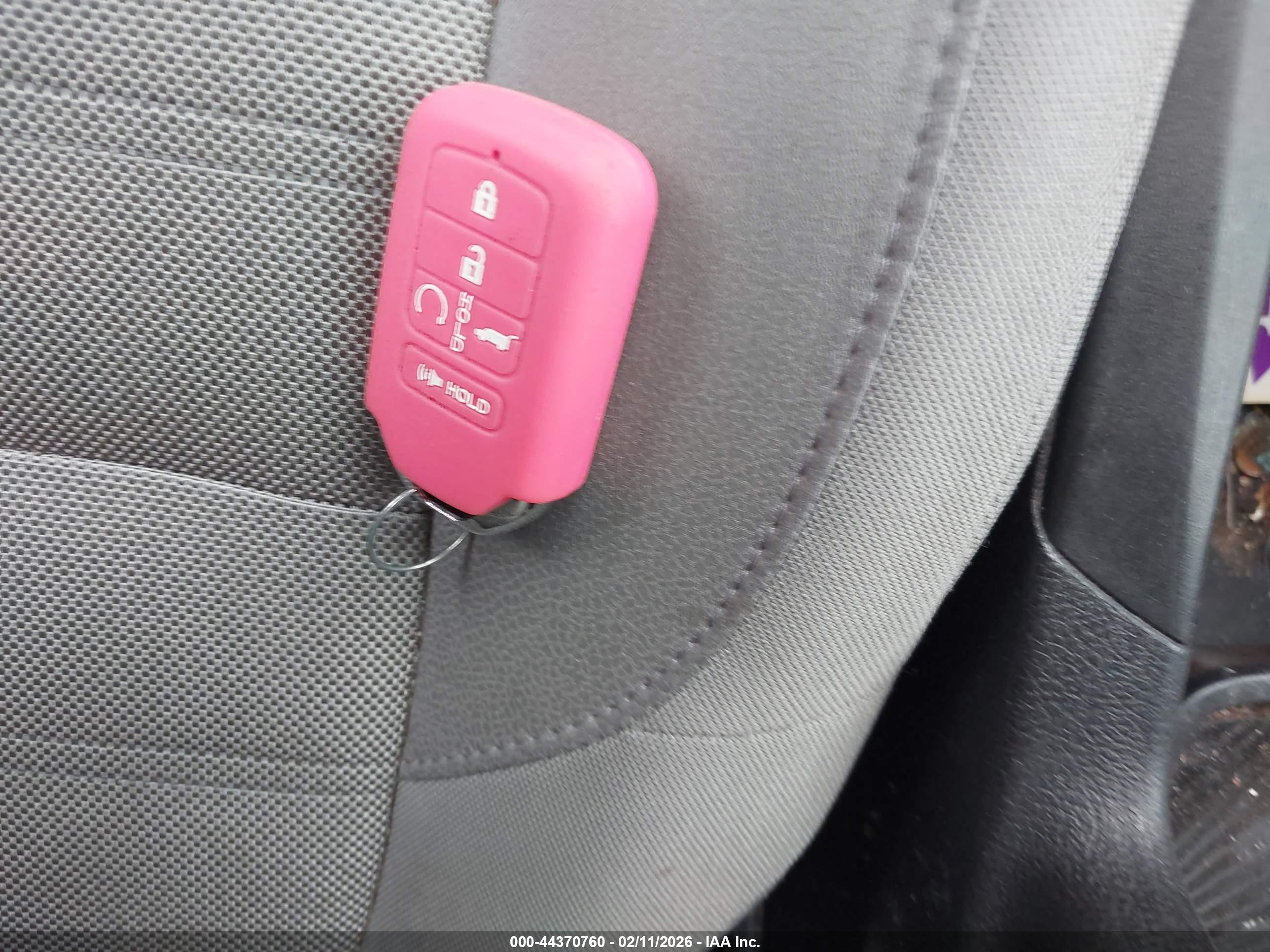 HONDA CR-V image 11