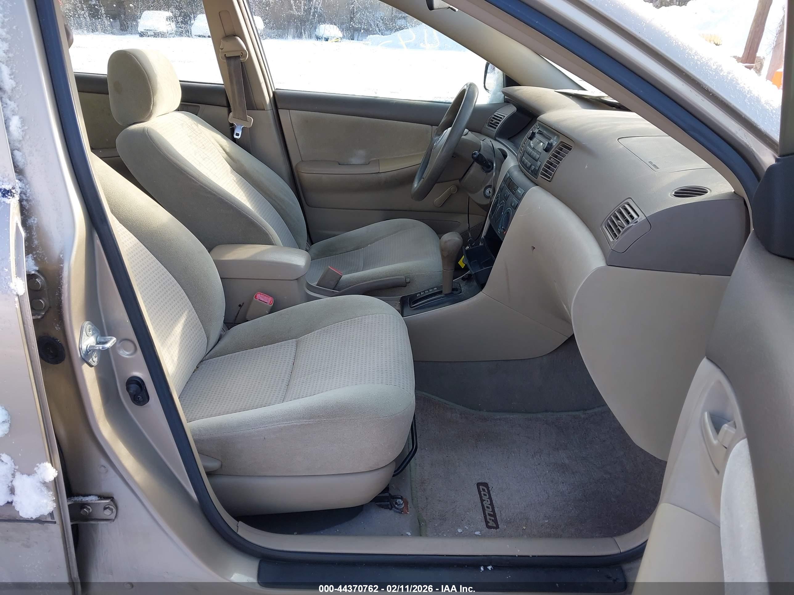 TOYOTA COROLLA image 5