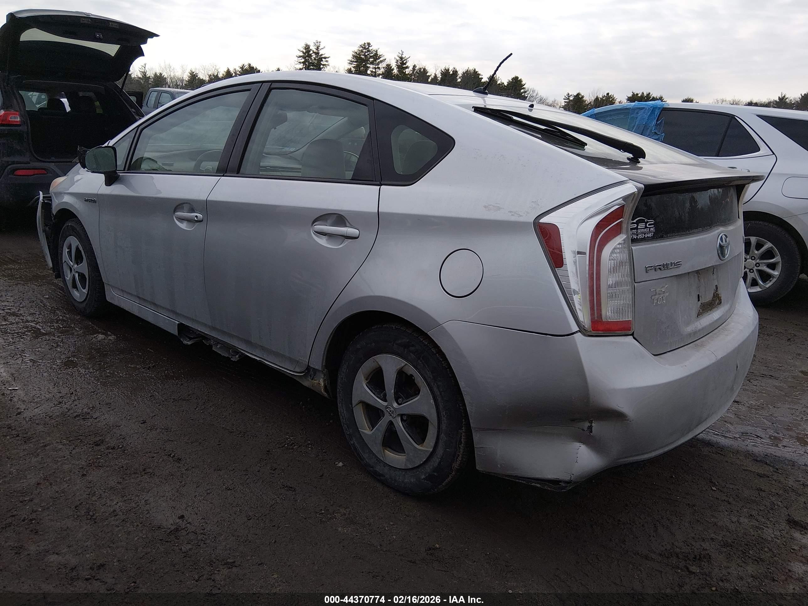 TOYOTA PRIUS image 3