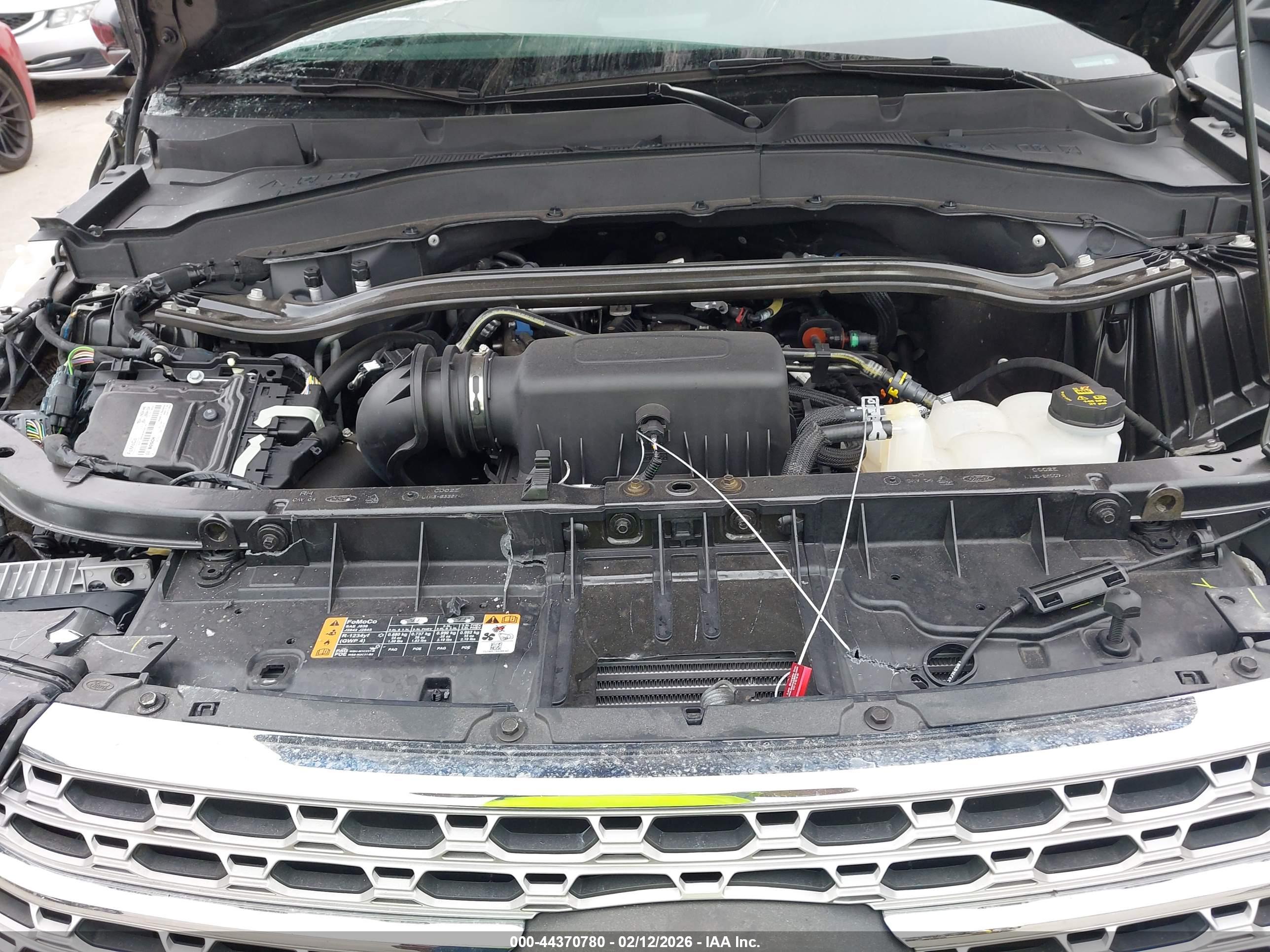 FORD EXPLORER image 10