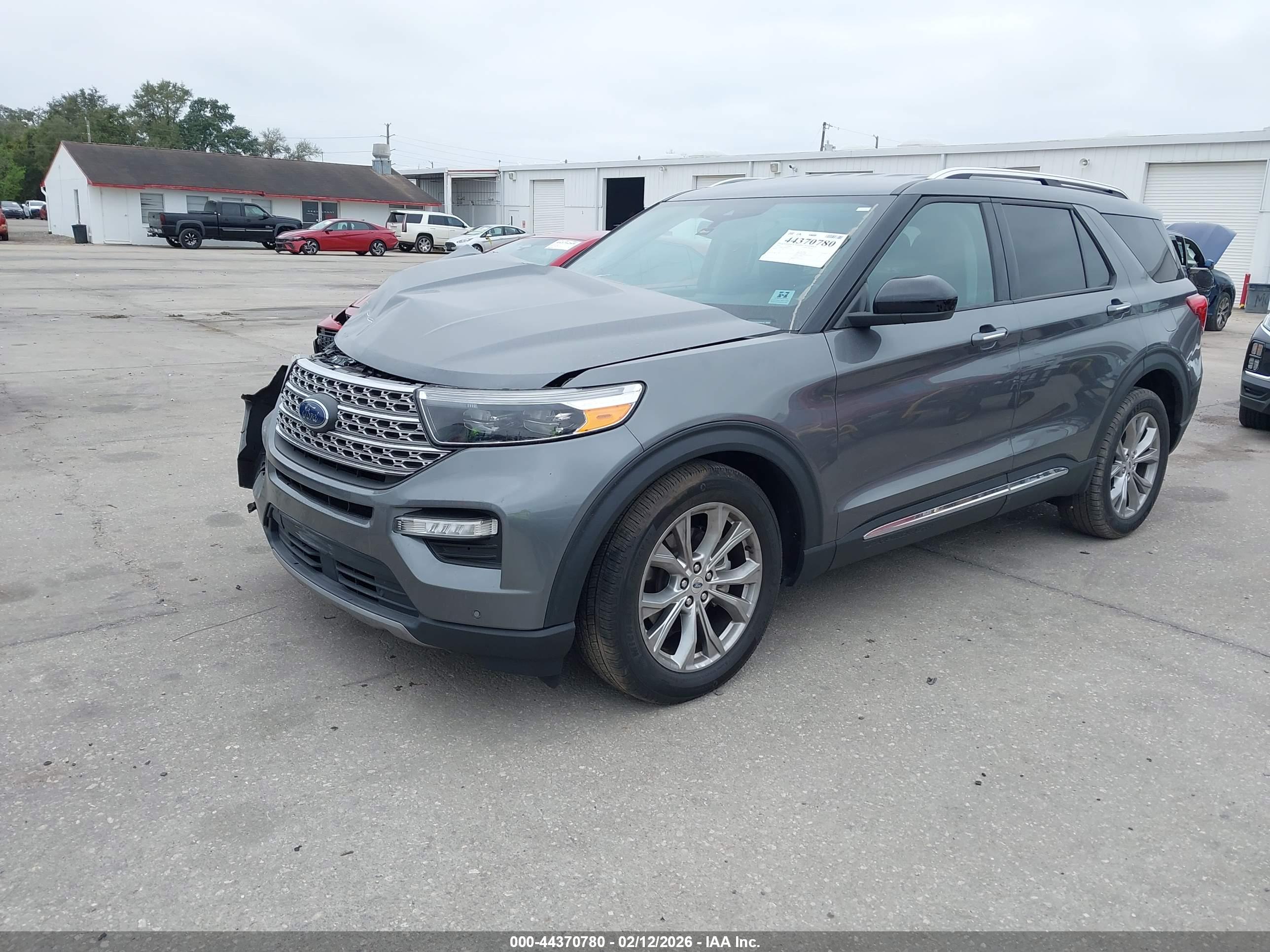 FORD EXPLORER image 2