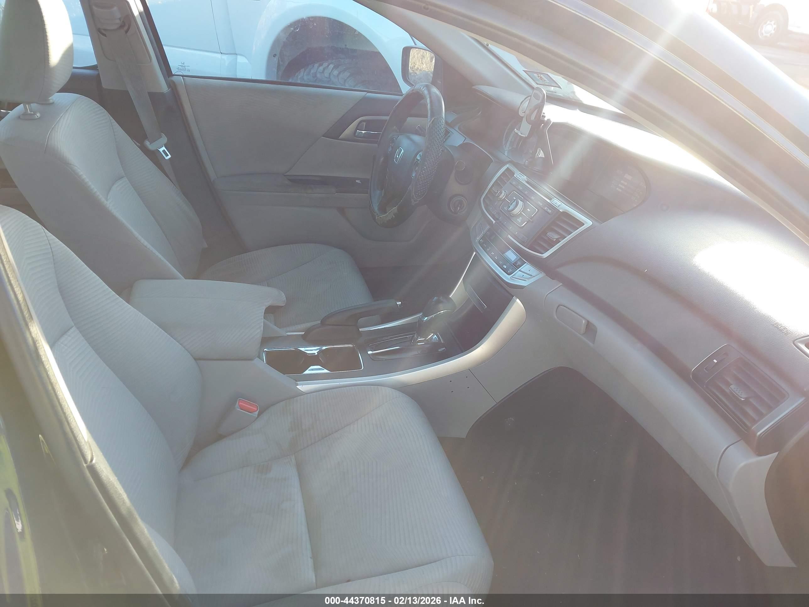HONDA ACCORD image 5