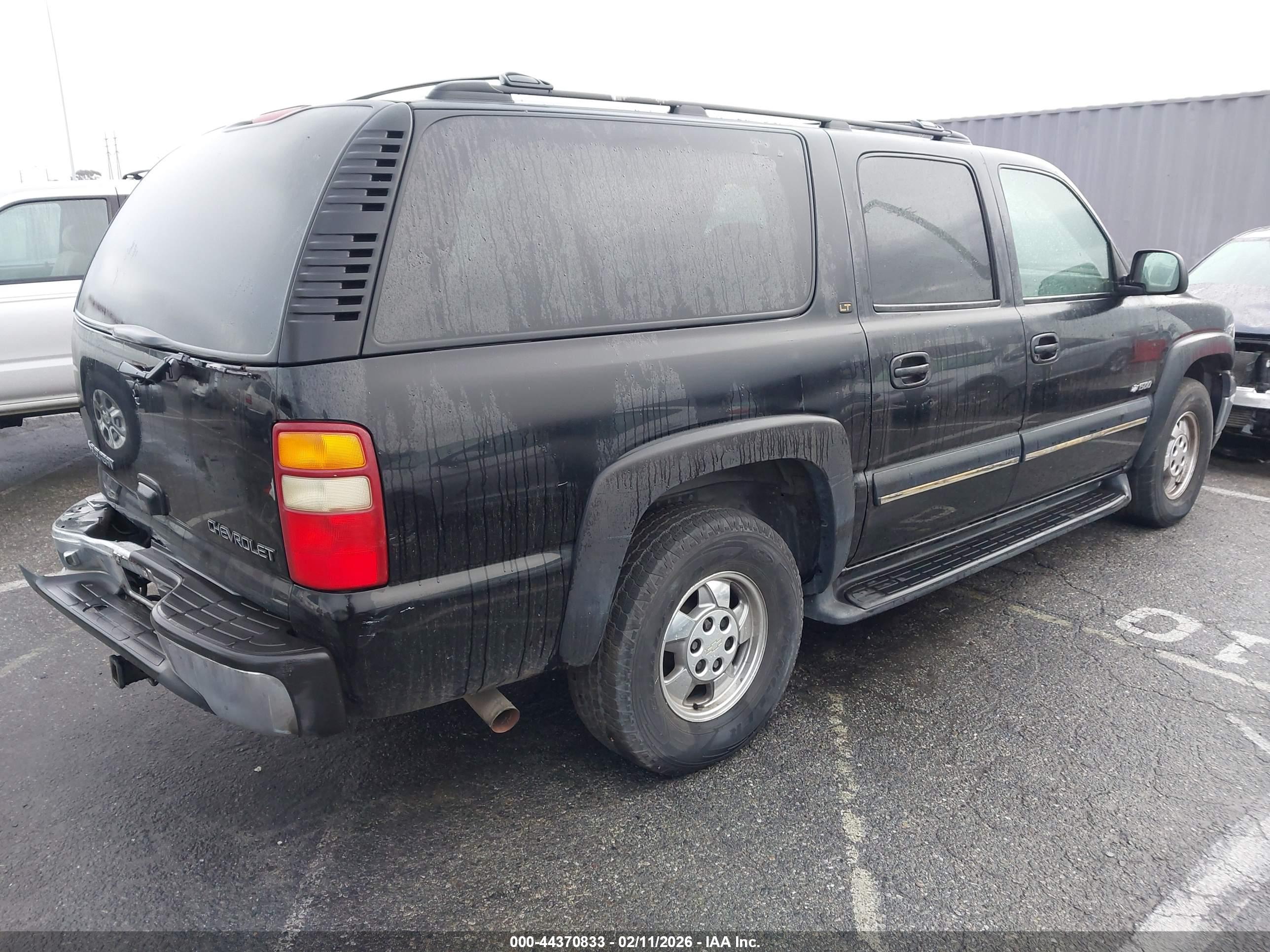 CHEVROLET SUBURBAN image 4
