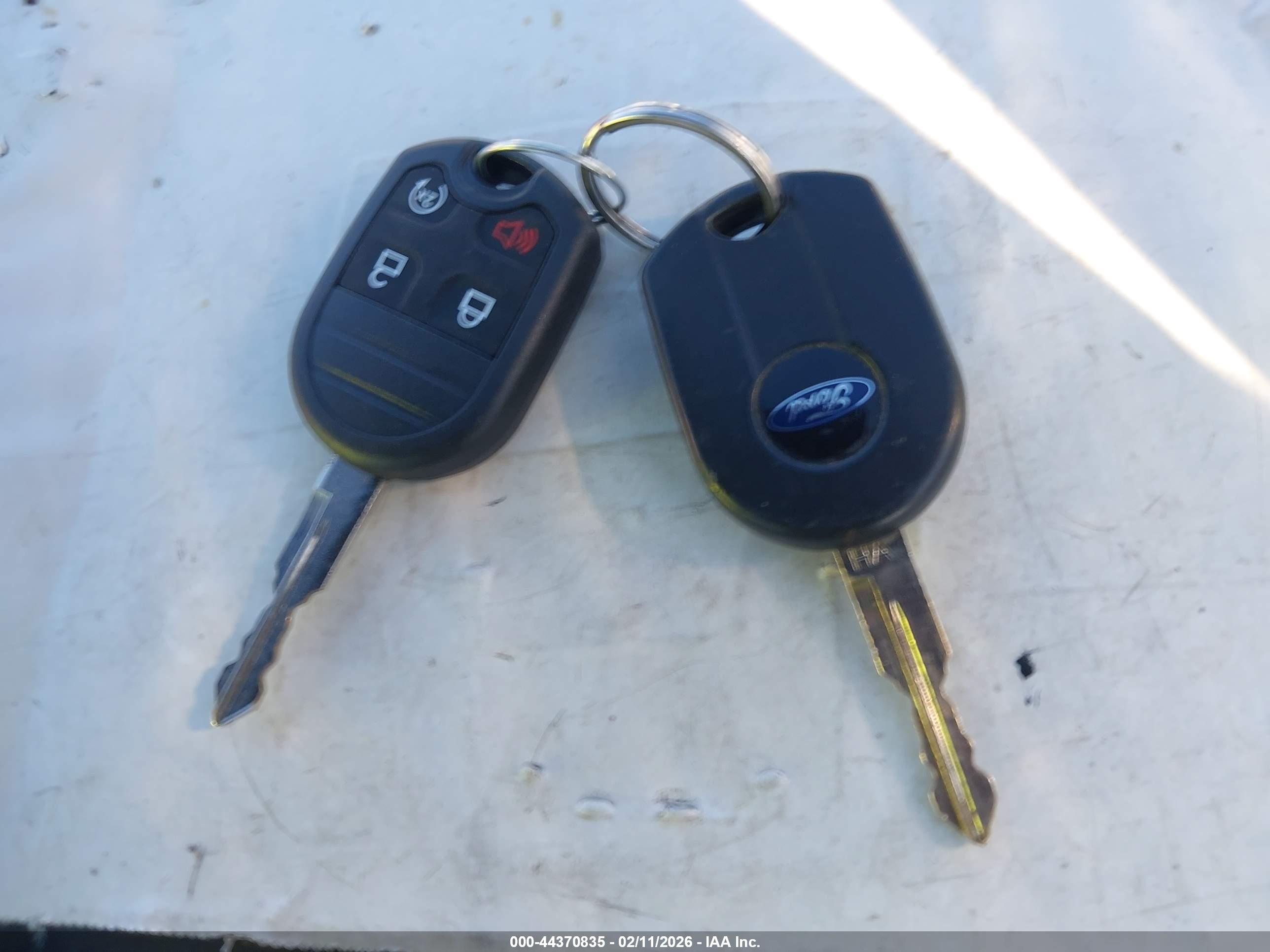 FORD ESCAPE image 11