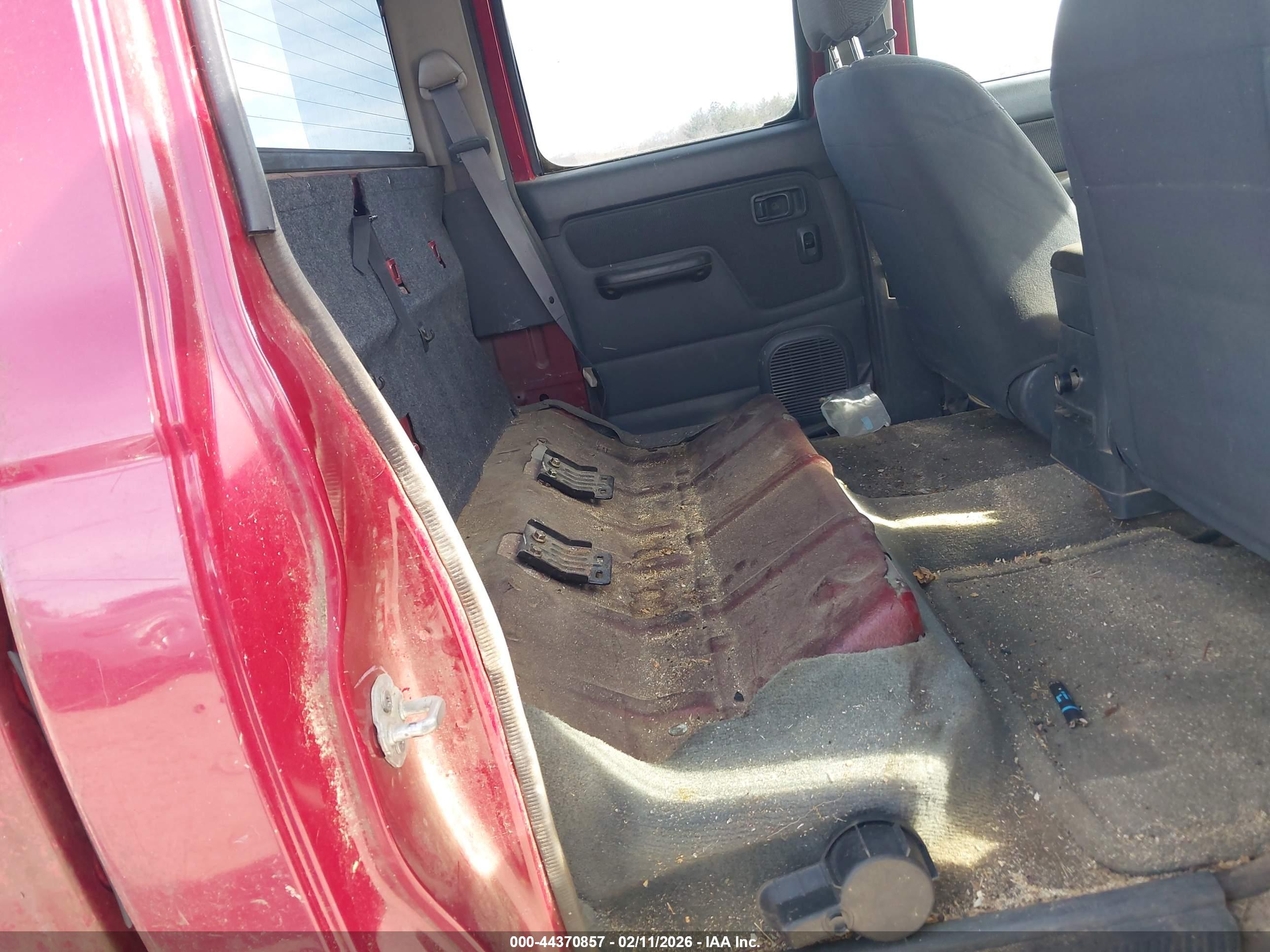 NISSAN FRONTIER image 8