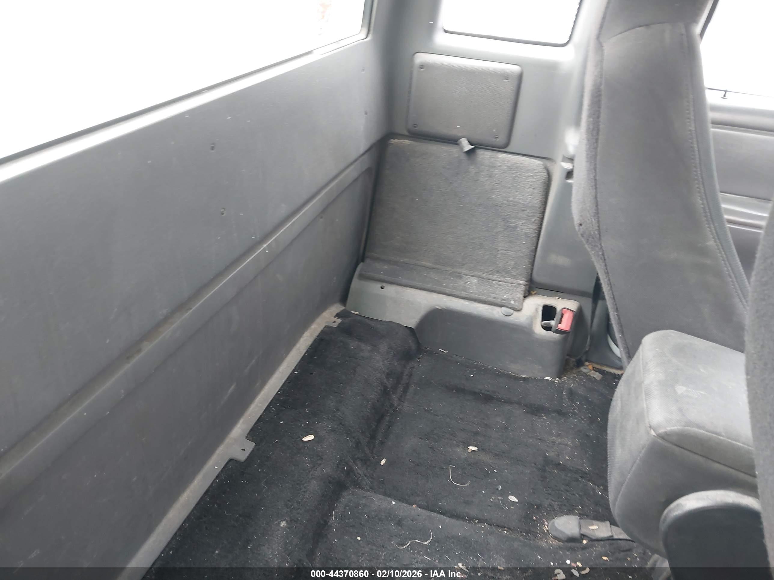 FORD RANGER image 8