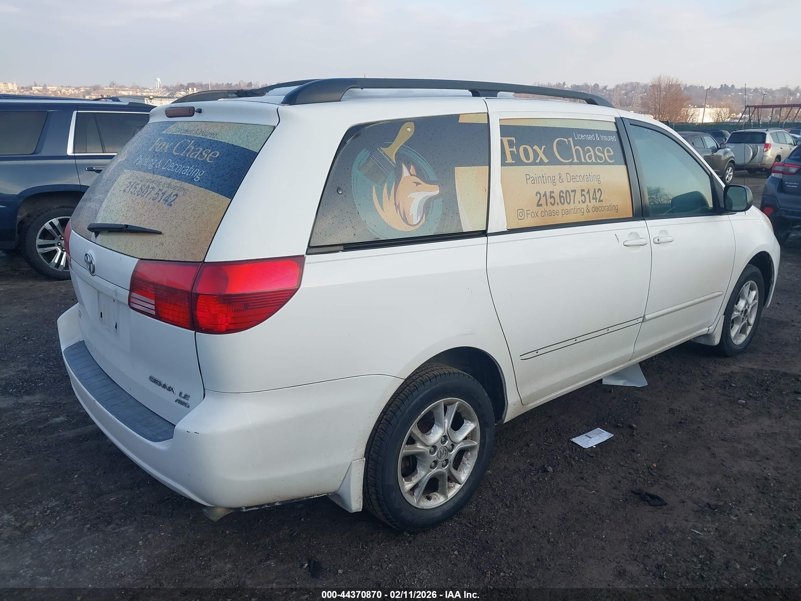 TOYOTA SIENNA image 4