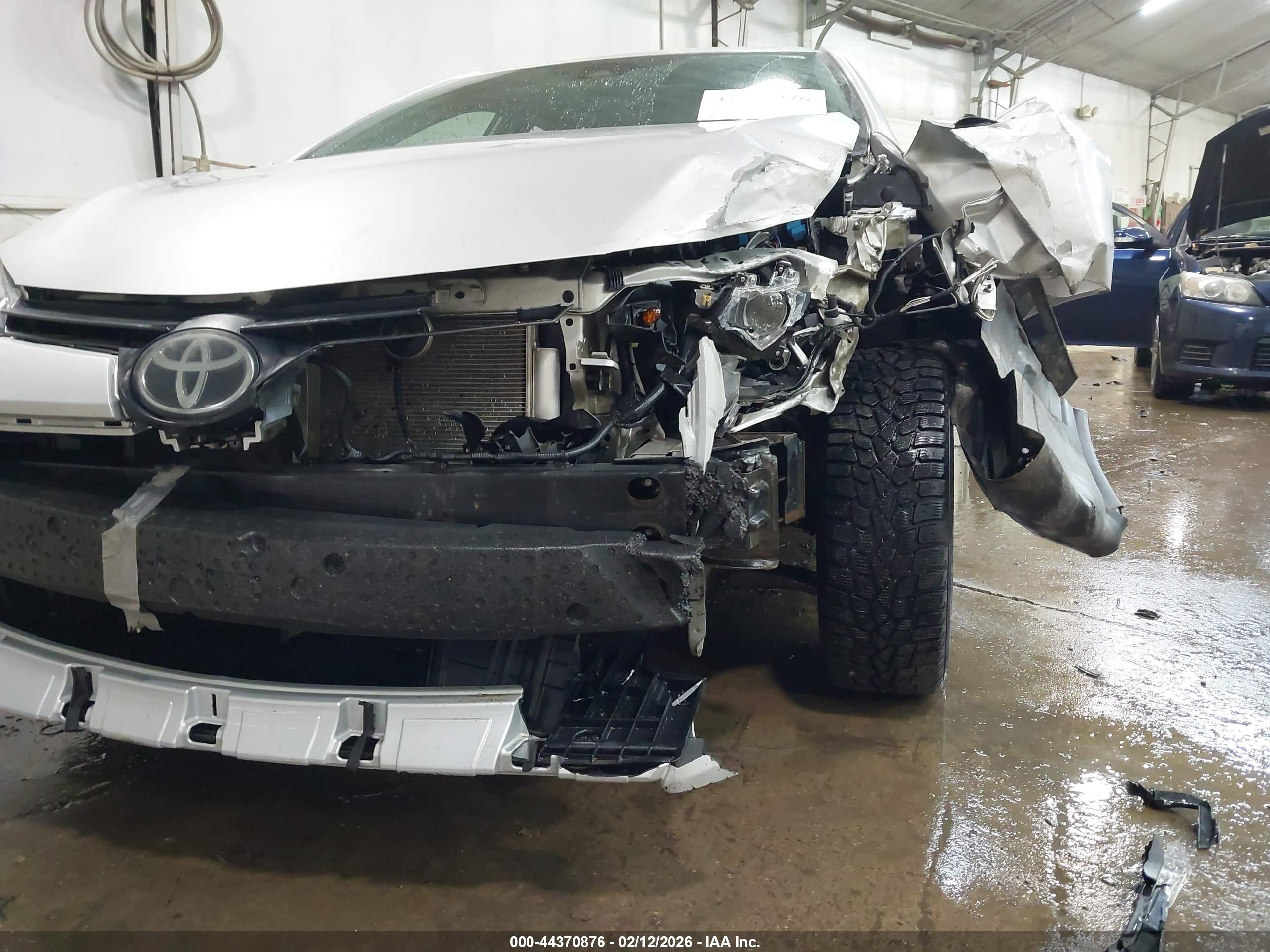 TOYOTA COROLLA image 6