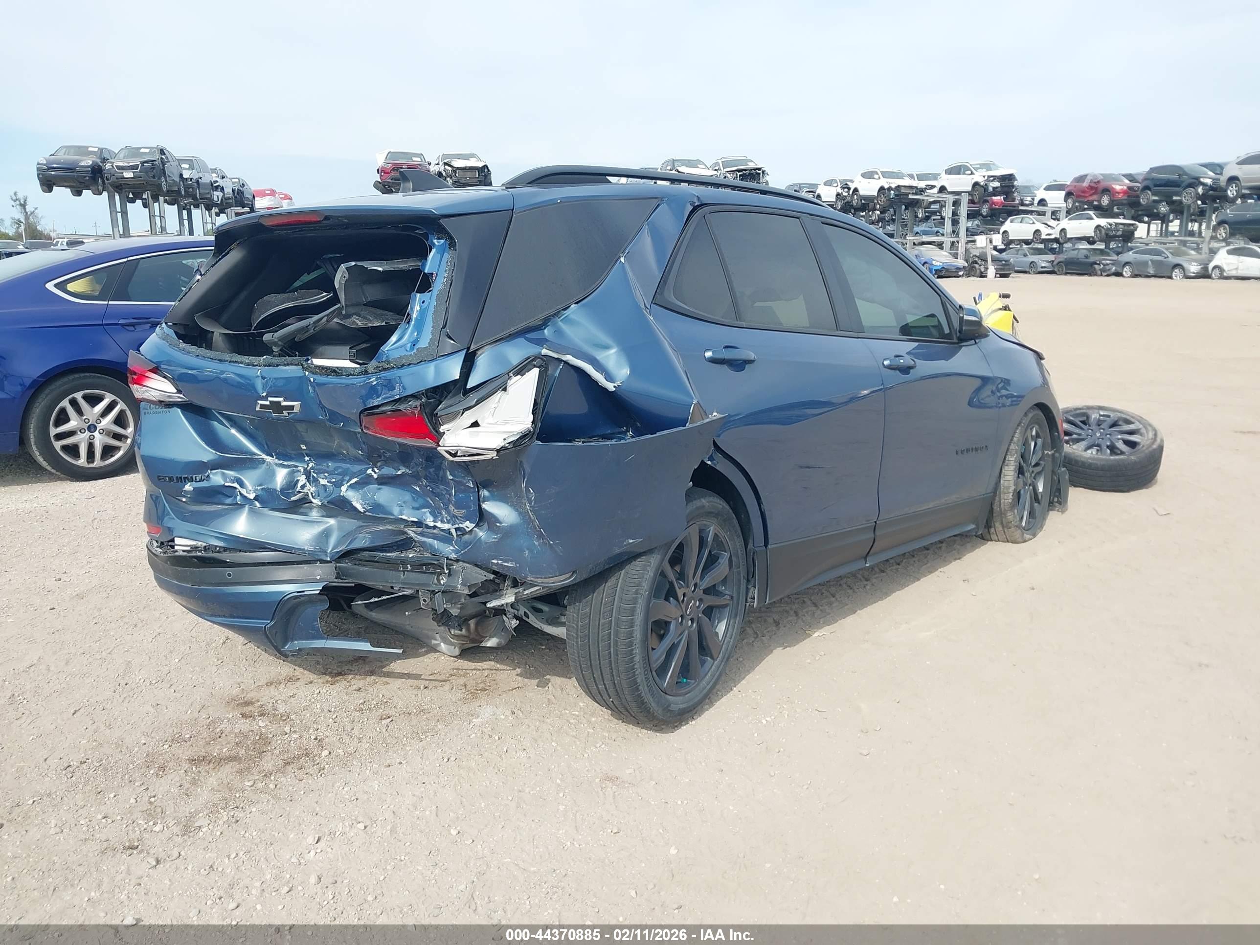 CHEVROLET EQUINOX image 4