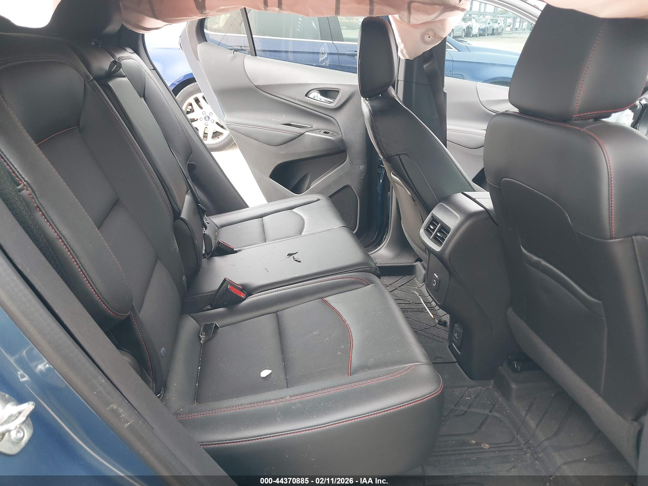 CHEVROLET EQUINOX image 8