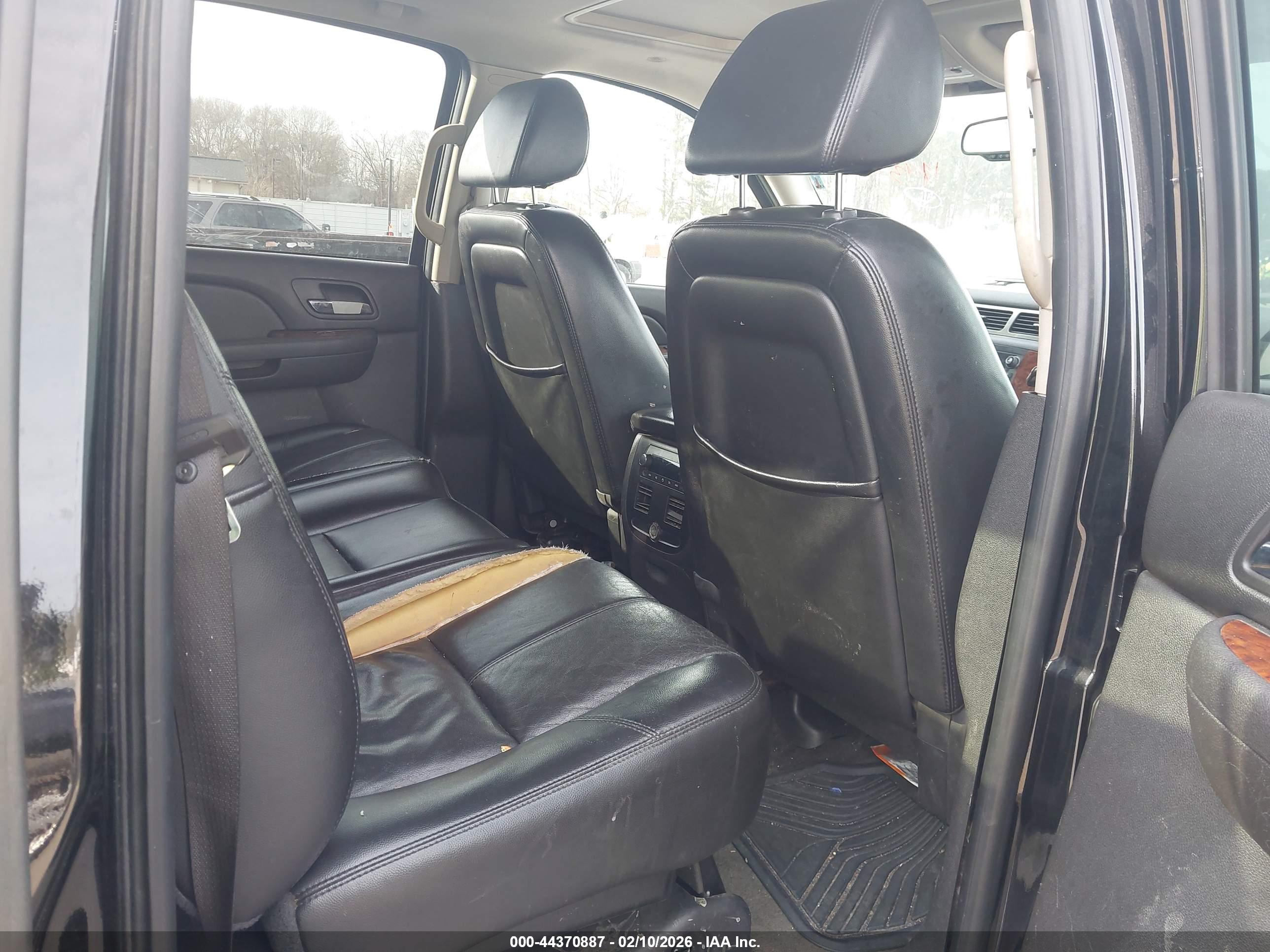 CHEVROLET AVALANCHE image 8