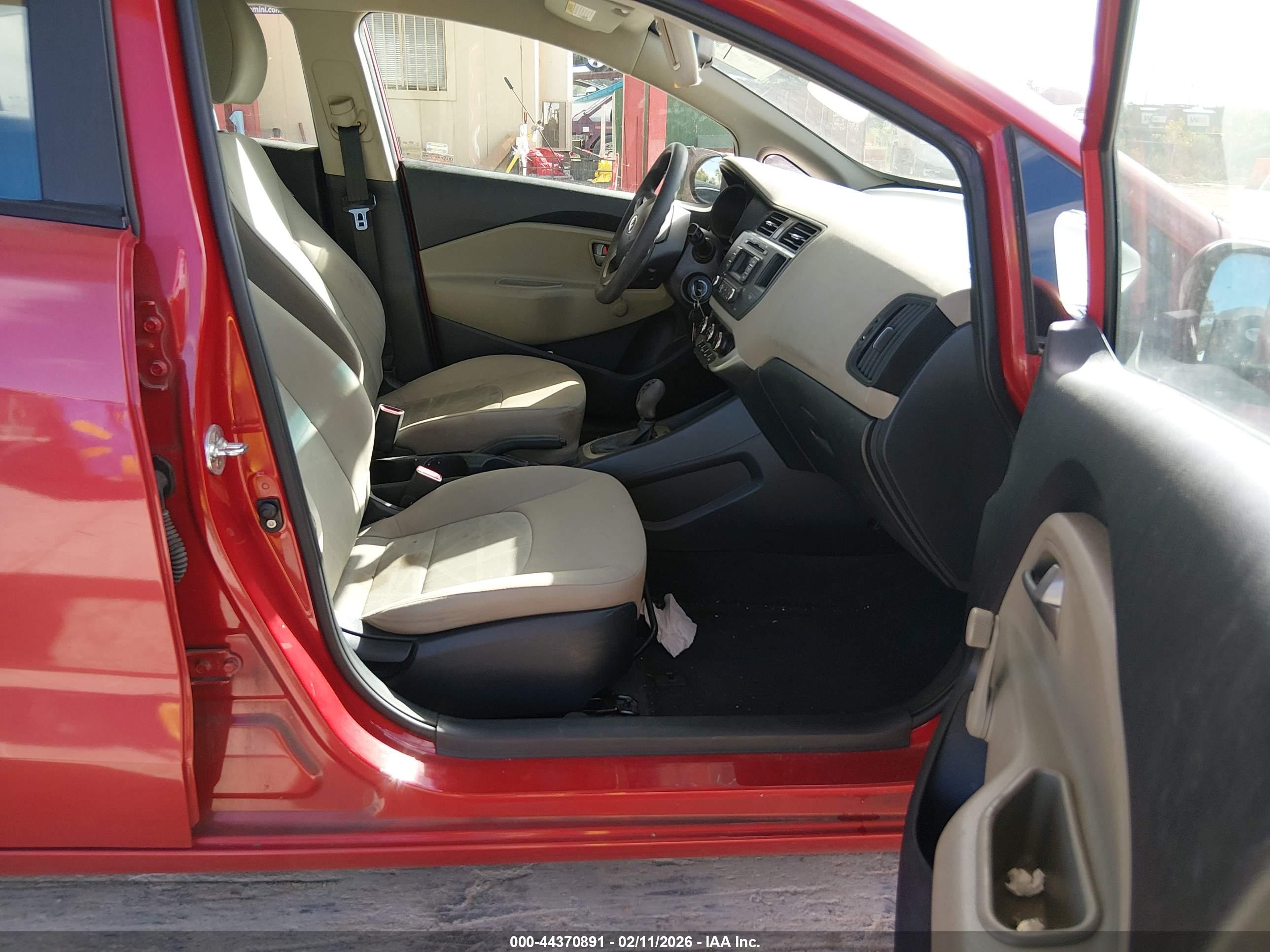 KIA RIO image 5