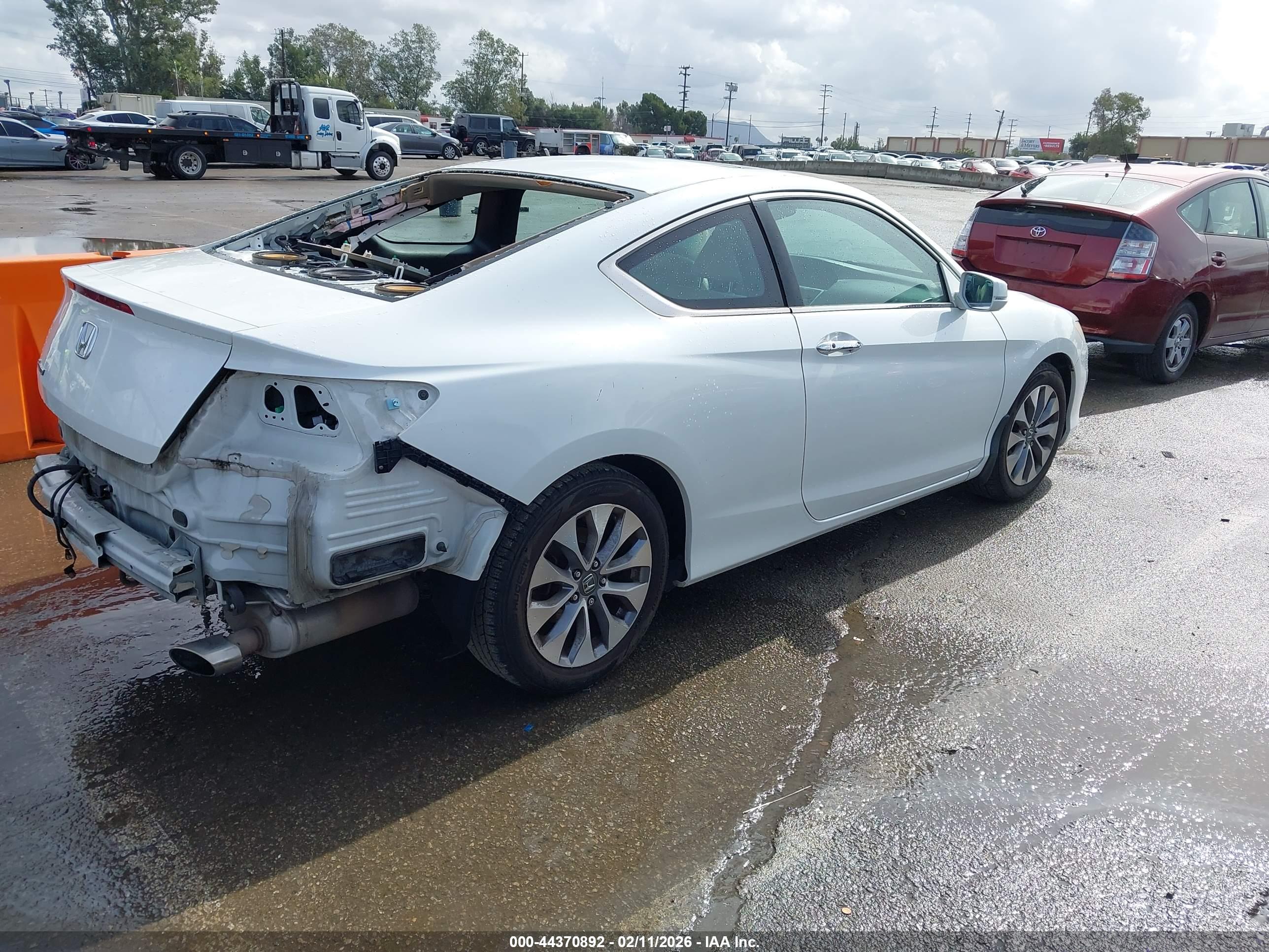 HONDA ACCORD image 4