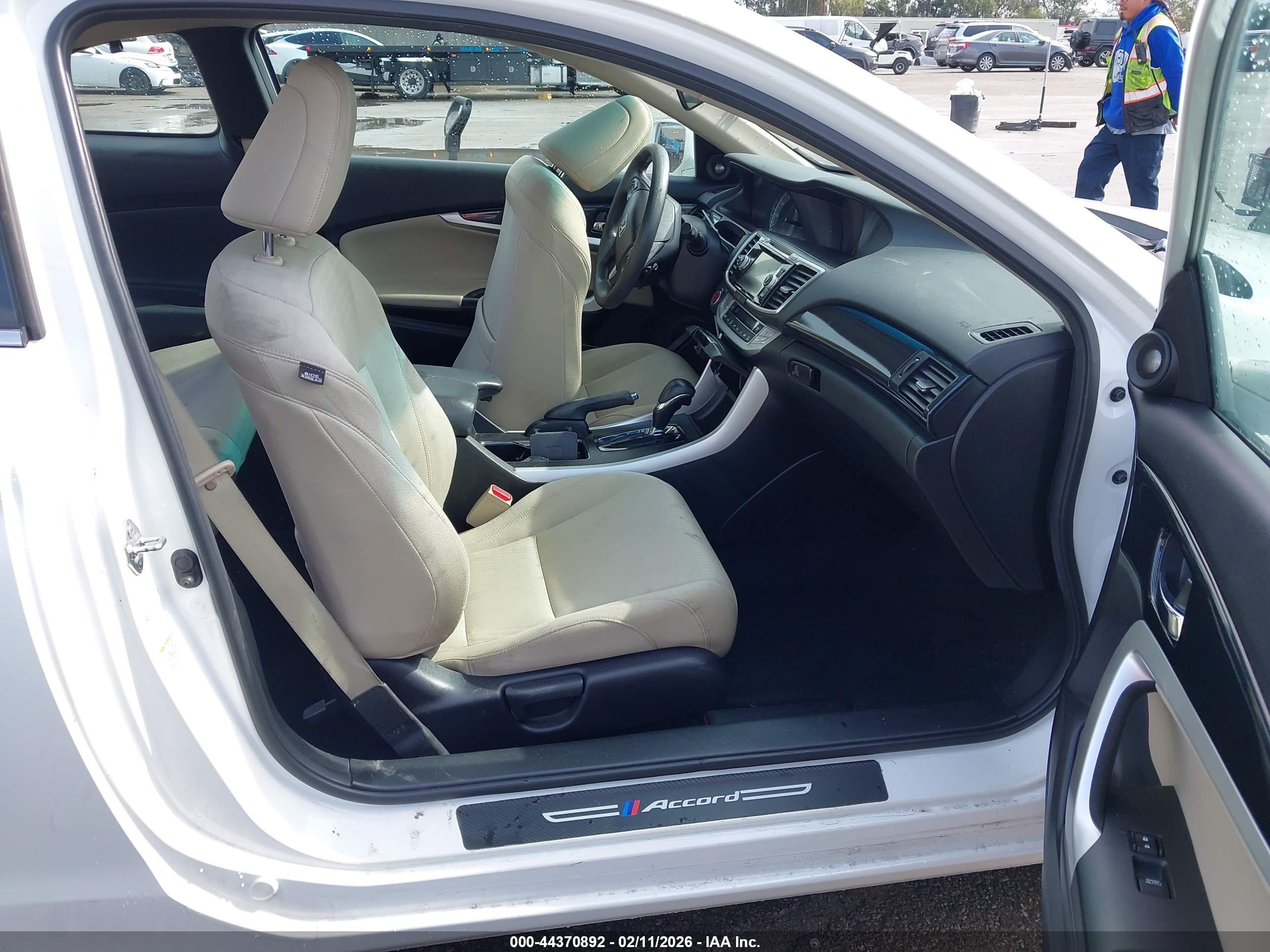 HONDA ACCORD image 5