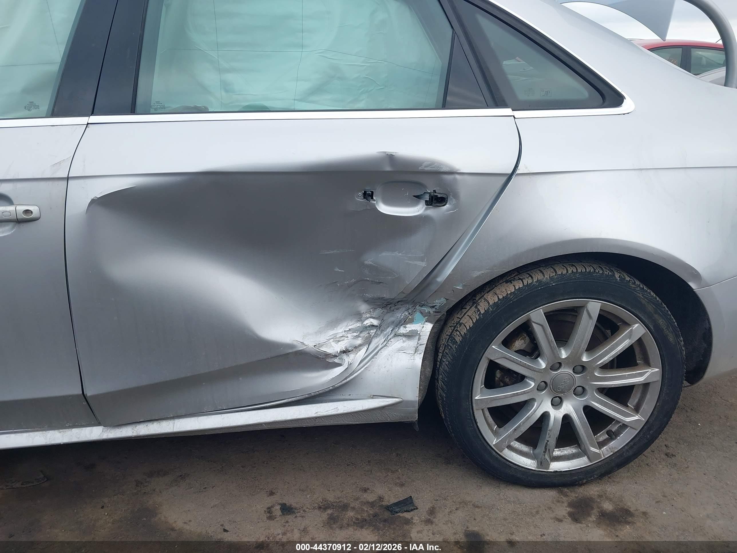 AUDI A4 image 6