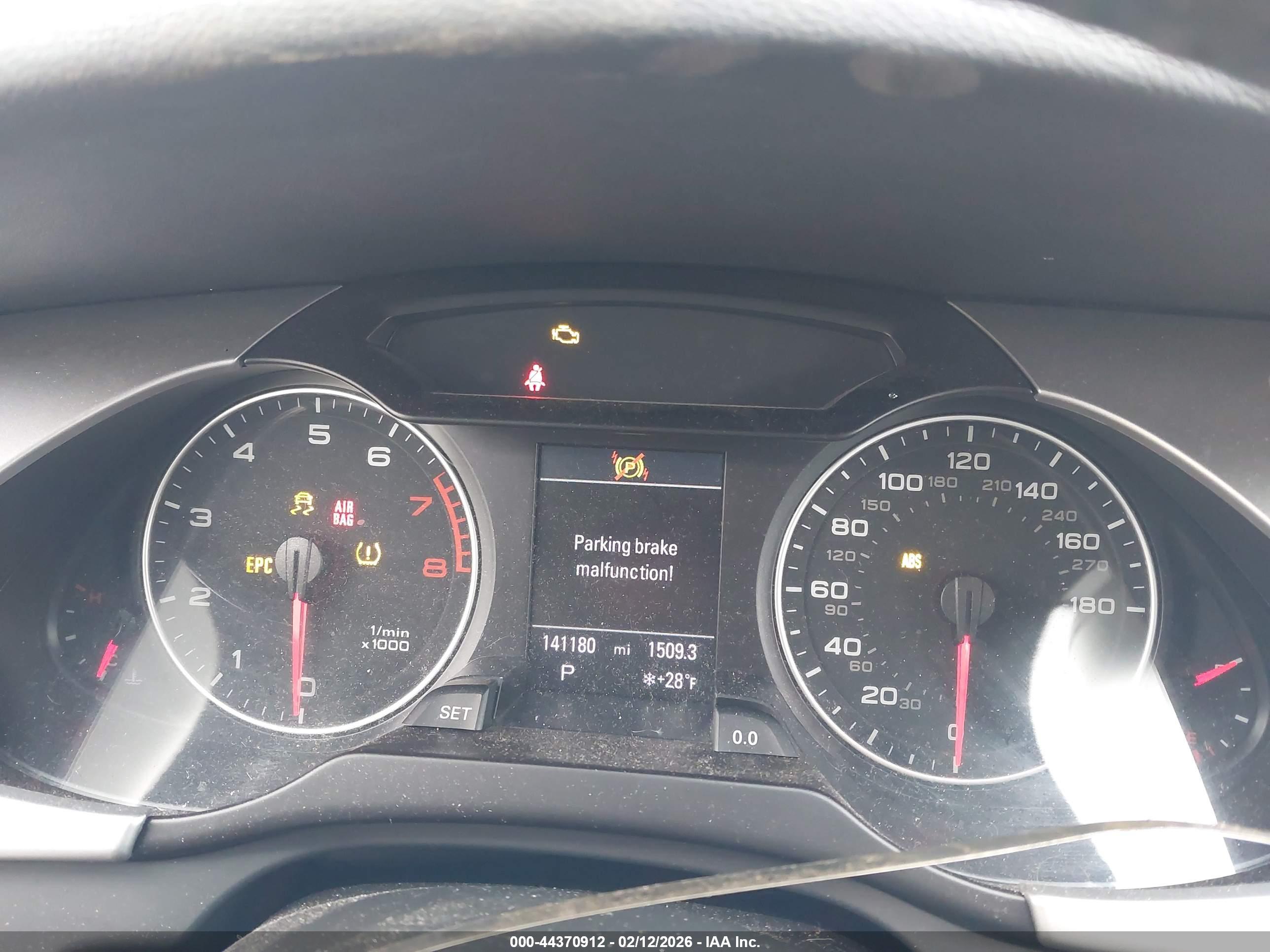 AUDI A4 image 7