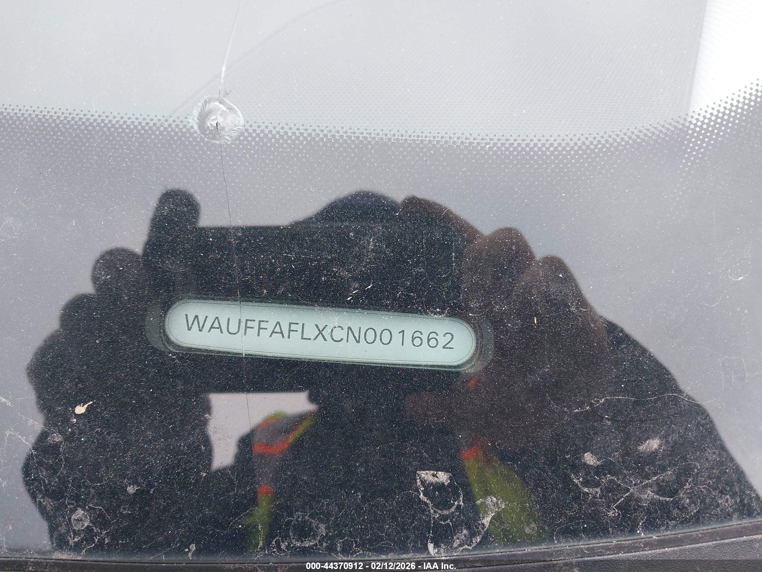 AUDI A4 image 9