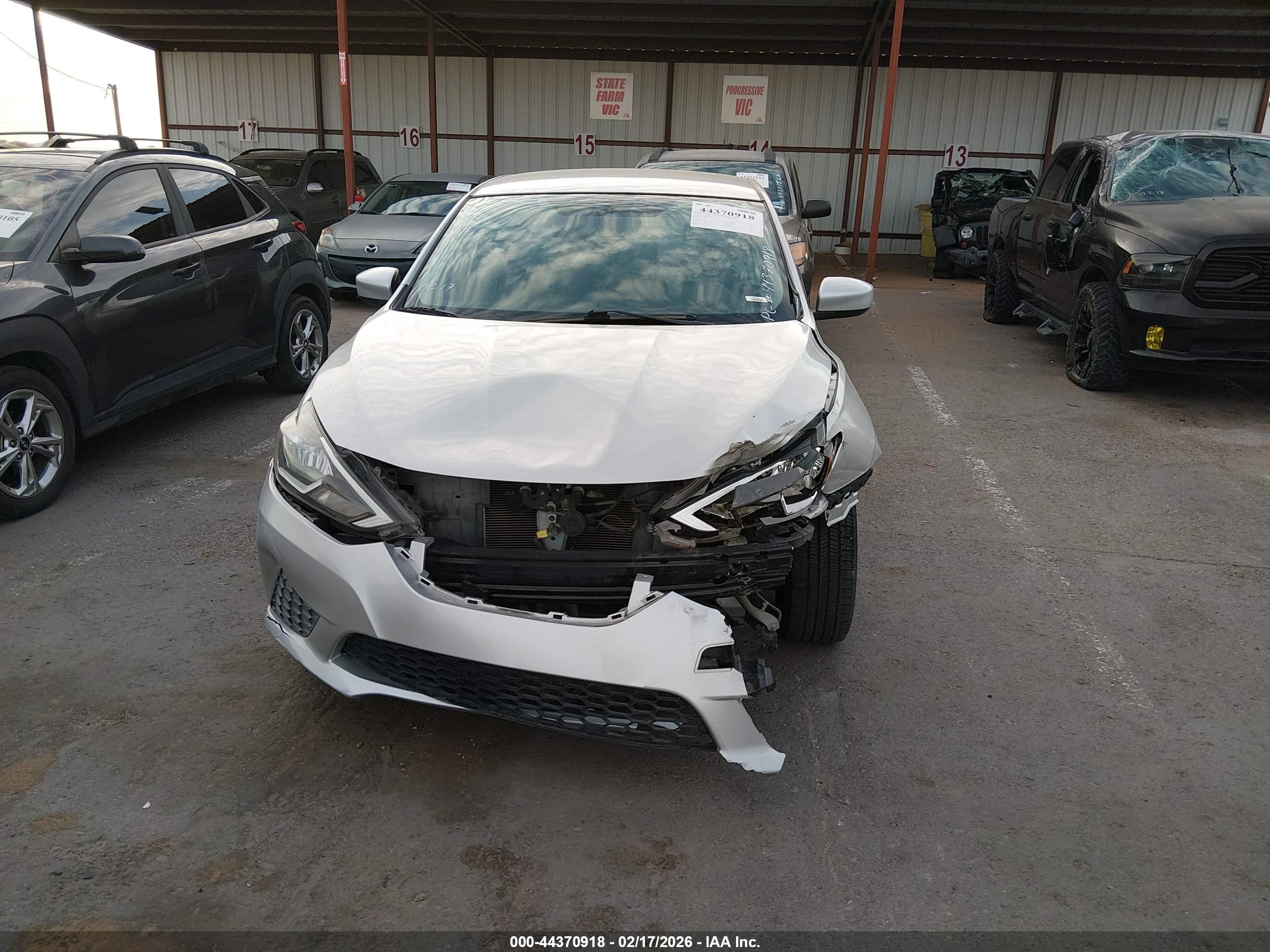 NISSAN SENTRA image 6