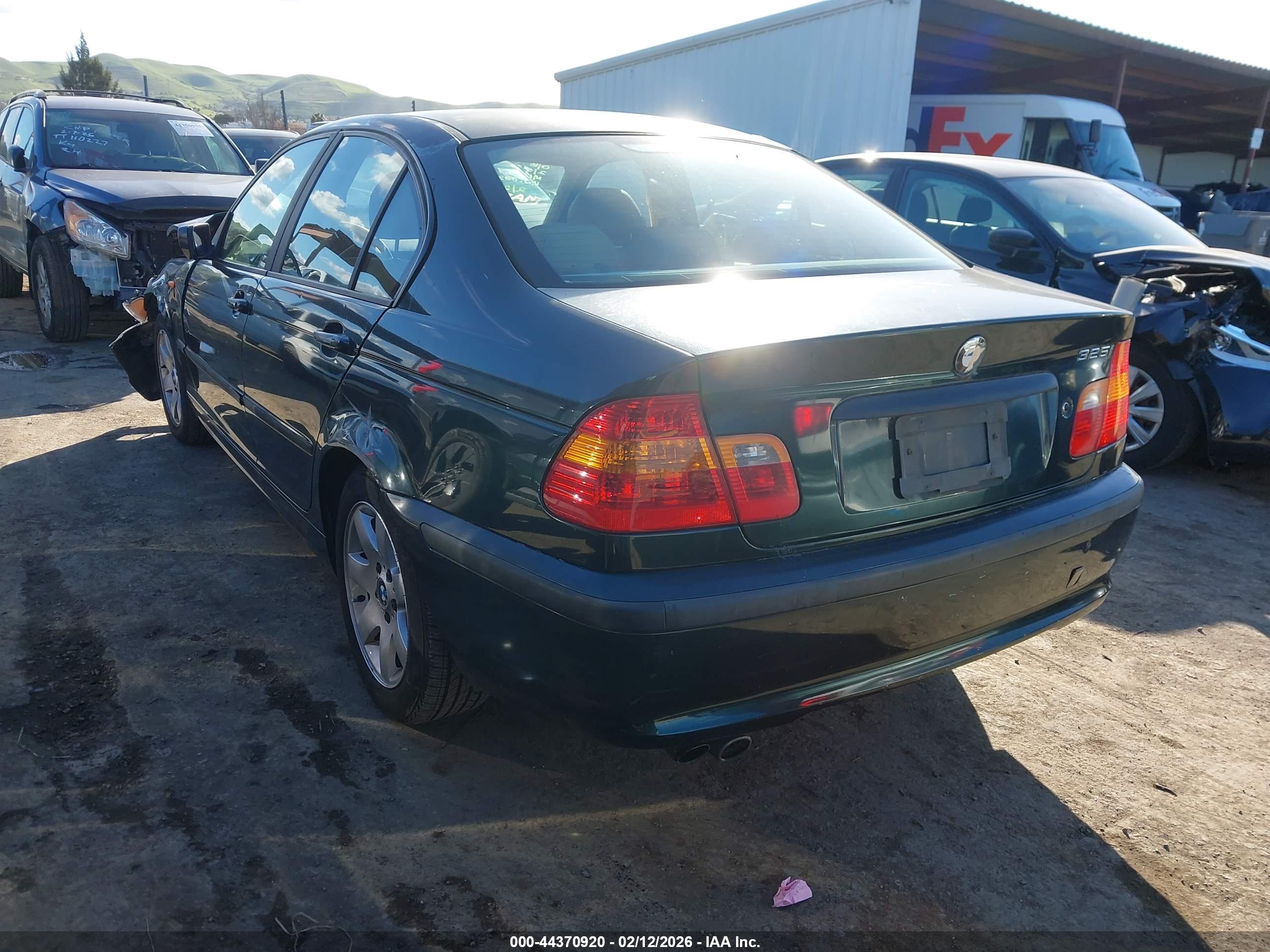 BMW 325I image 3