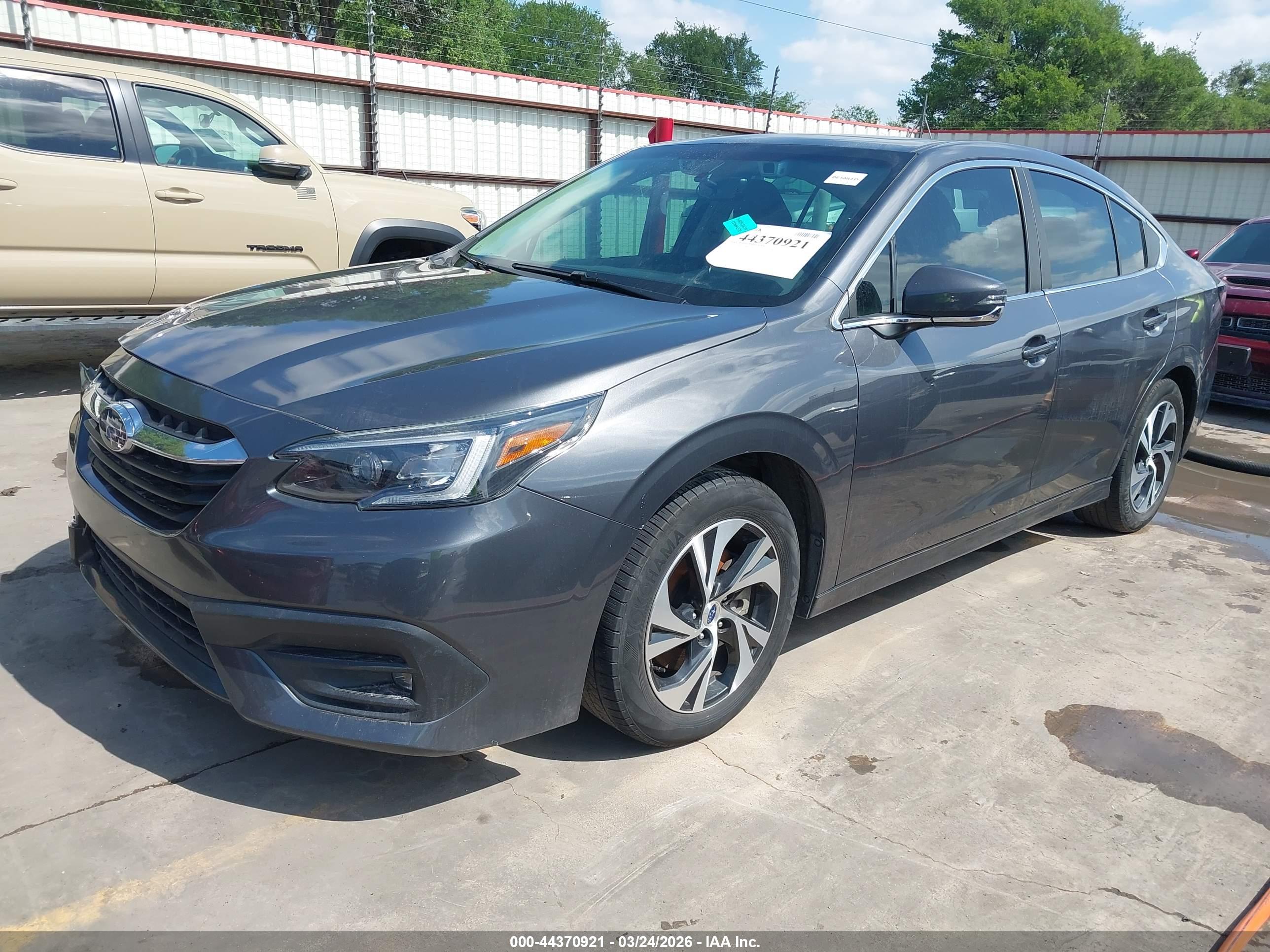 SUBARU LEGACY image 2
