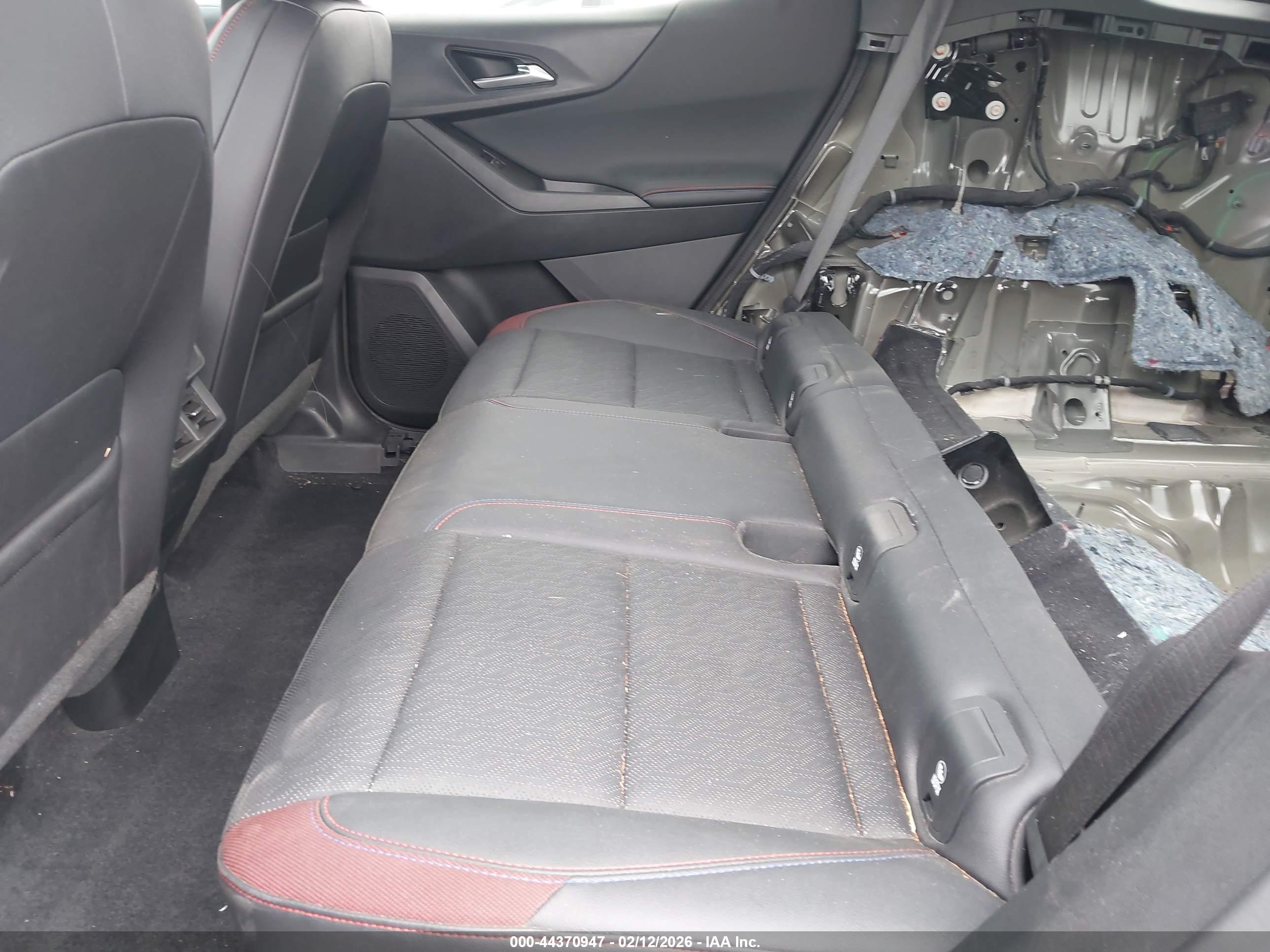 CHEVROLET EQUINOX image 8
