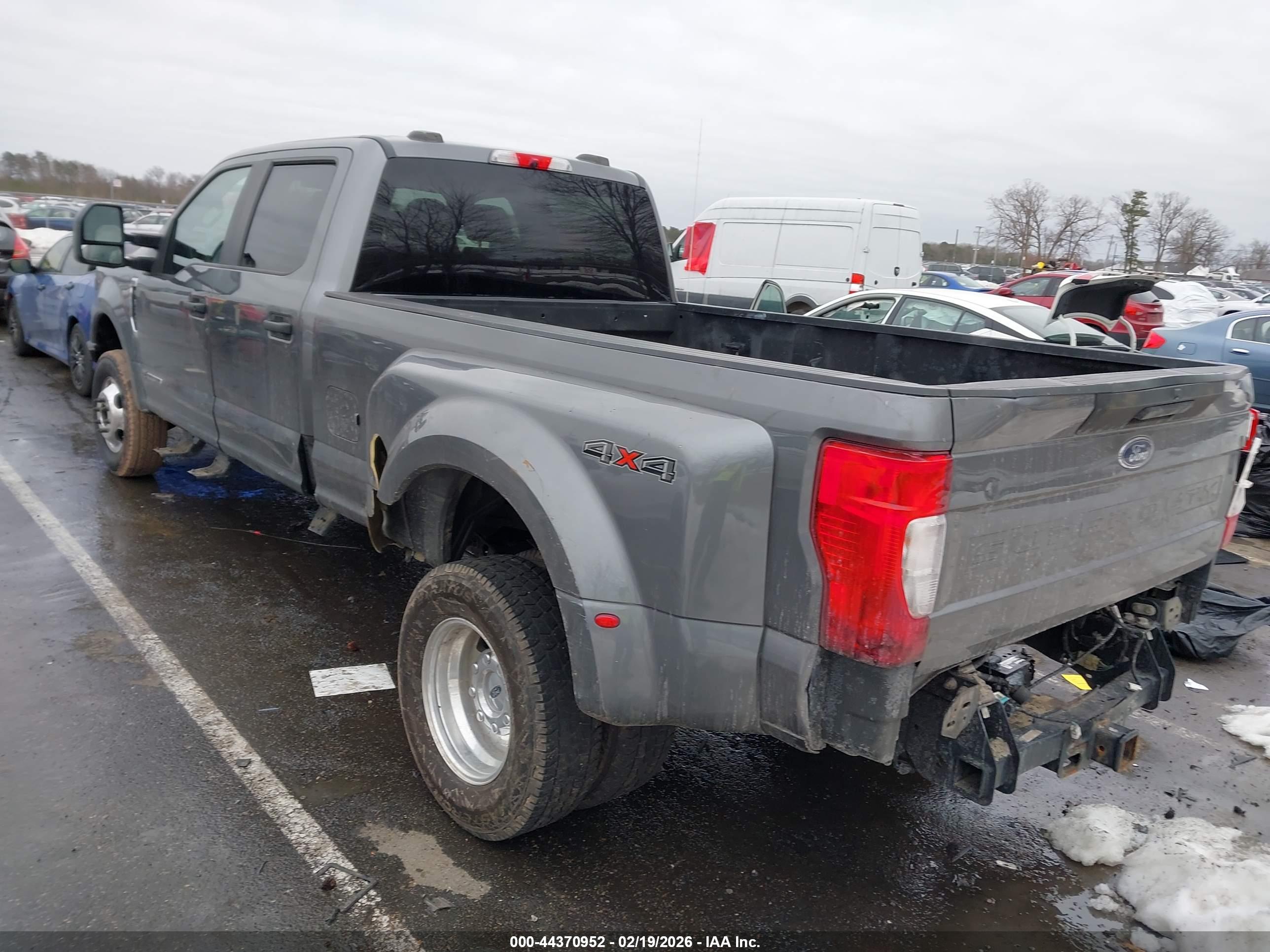 FORD F-350 image 3