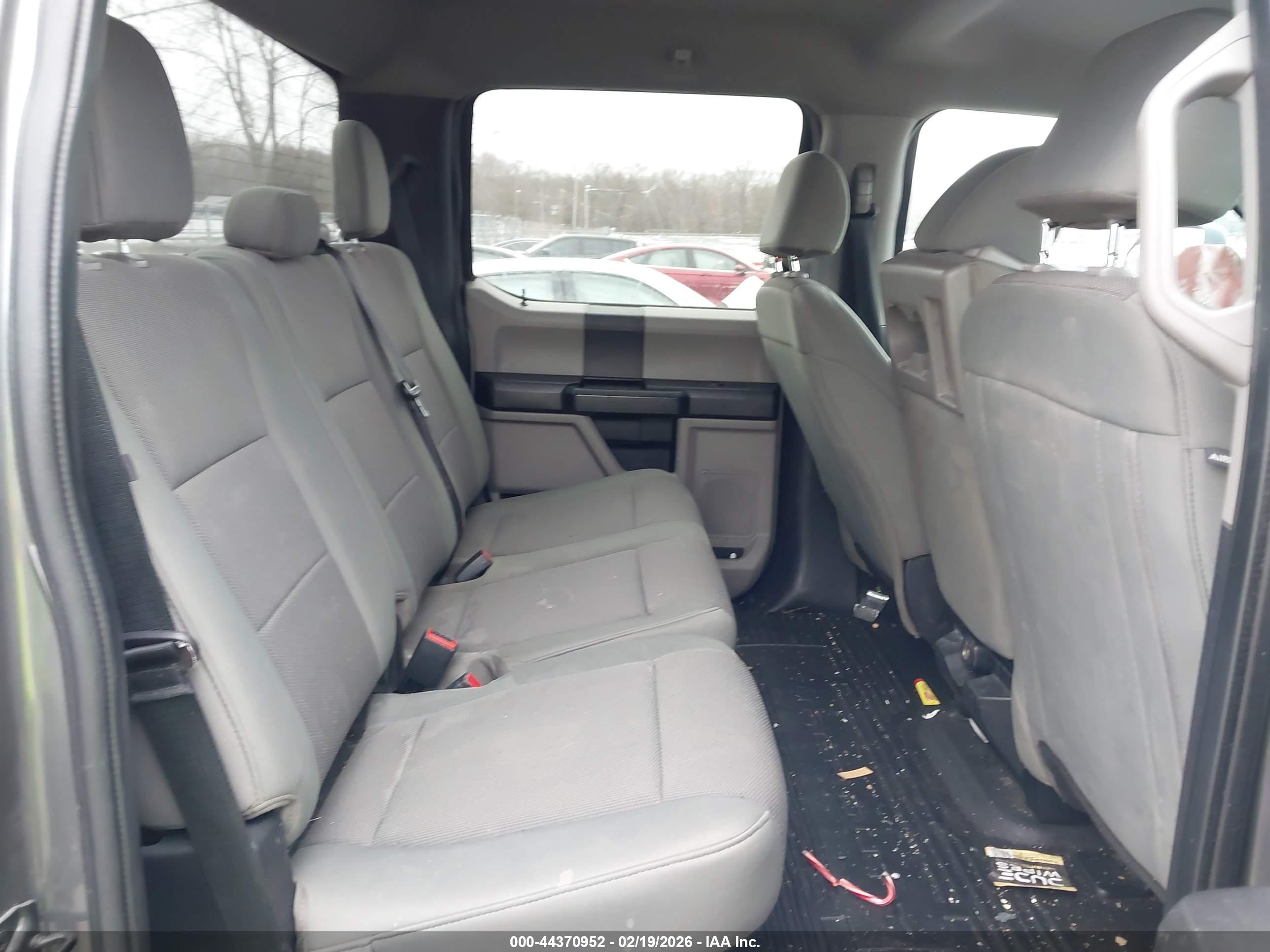 FORD F-350 image 8