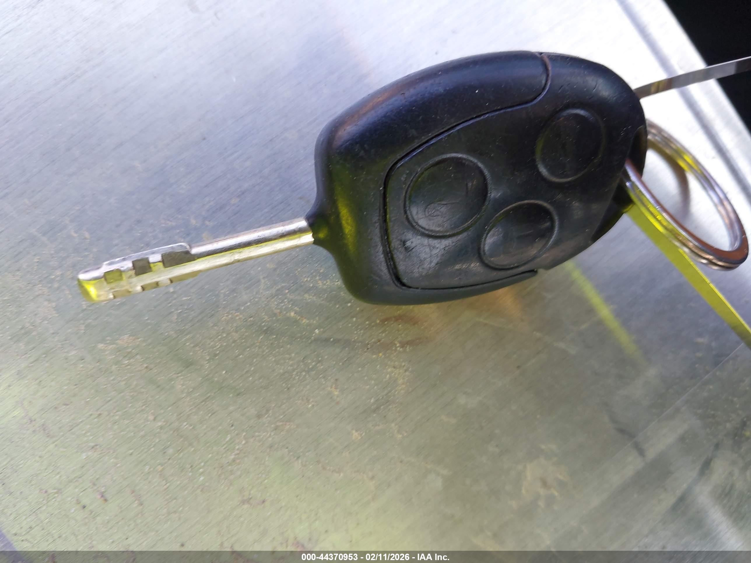 FORD TRANSIT image 11