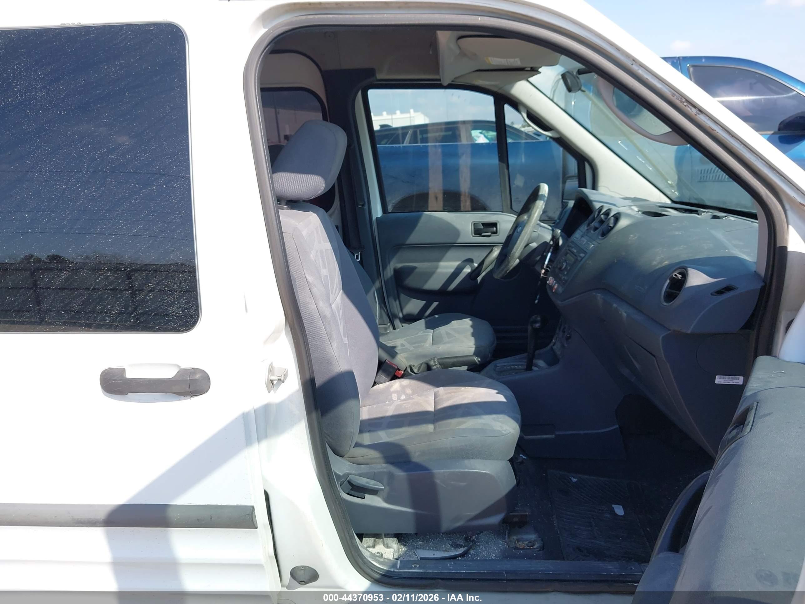 FORD TRANSIT image 5
