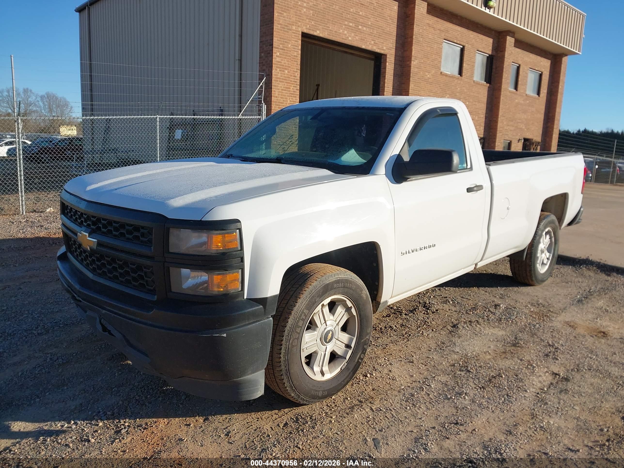 CHEVROLET SILVERADO image 2