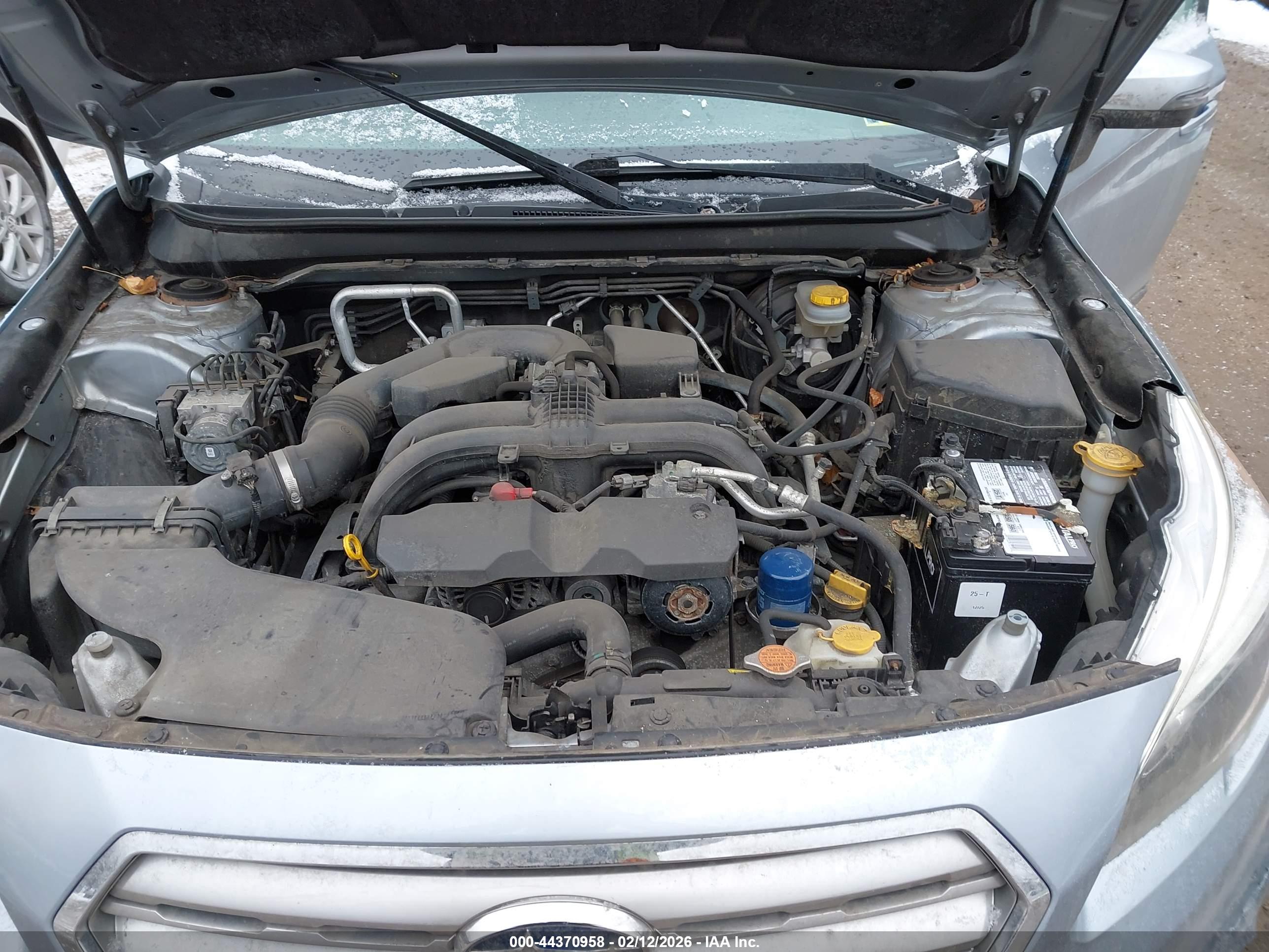 SUBARU OUTBACK image 10