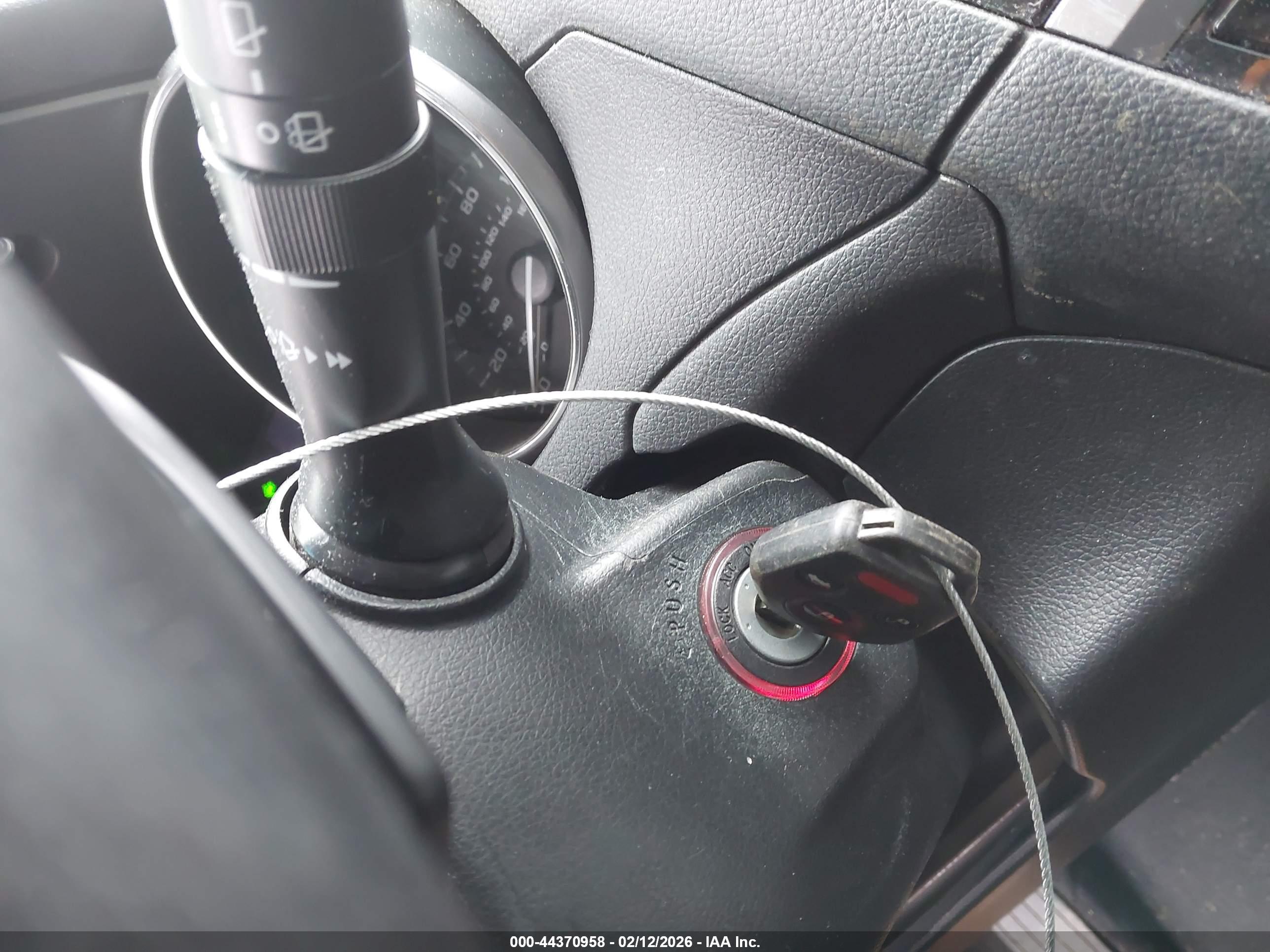 SUBARU OUTBACK image 11