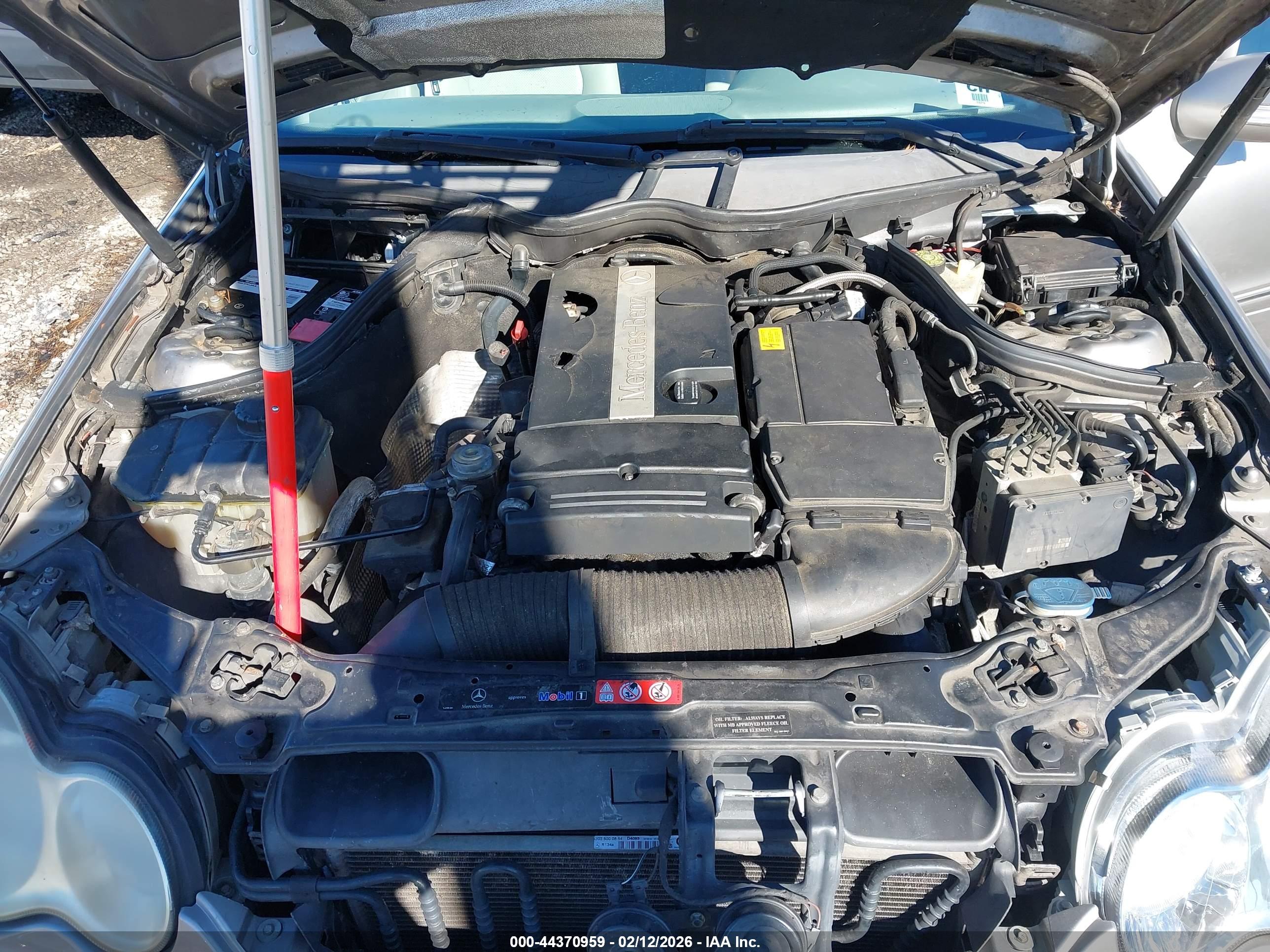 MERCEDES-BENZ C image 6